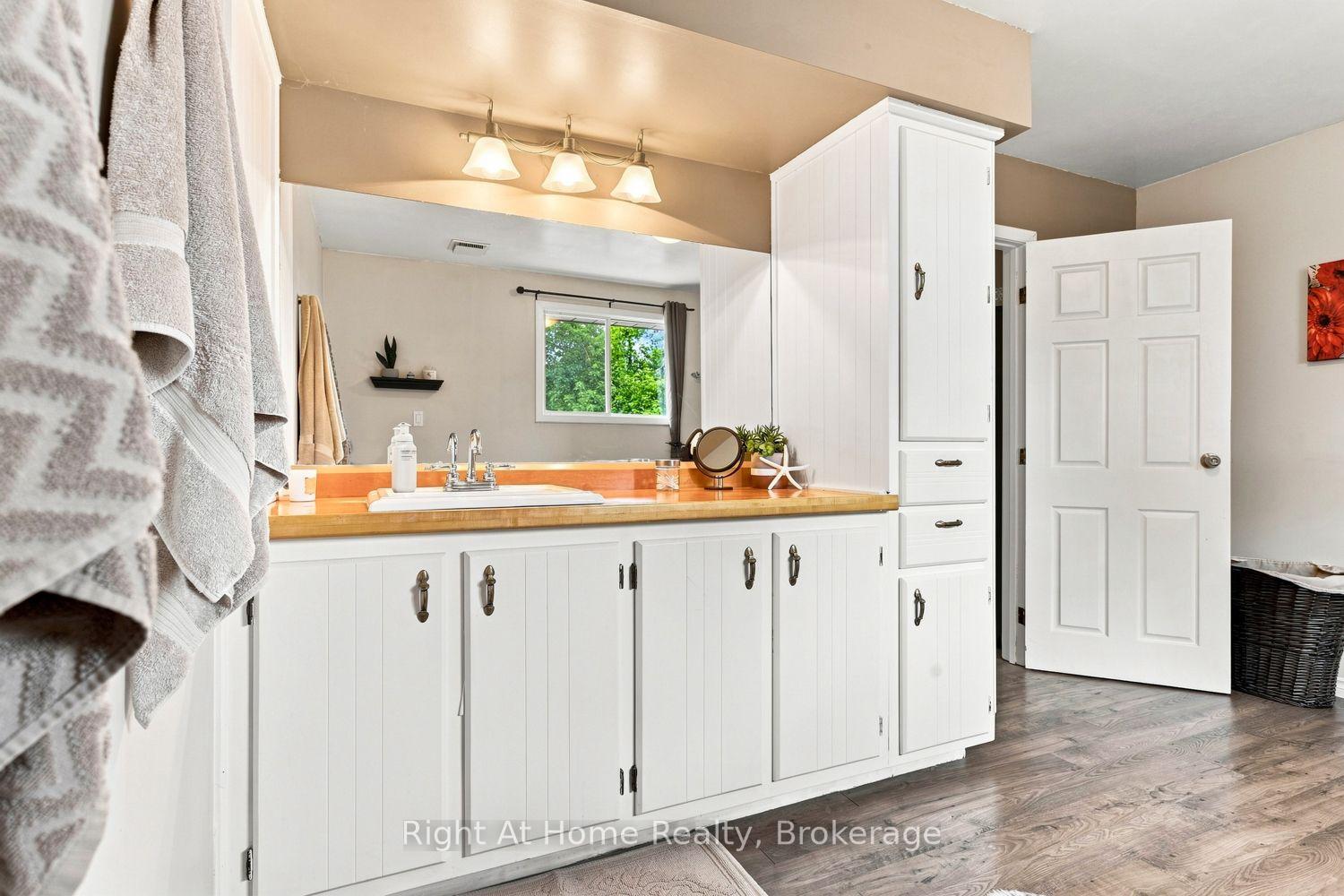 Photo 27 of 34 Birch Point Road, Kawartha Lakes, Verulam — HOMEH