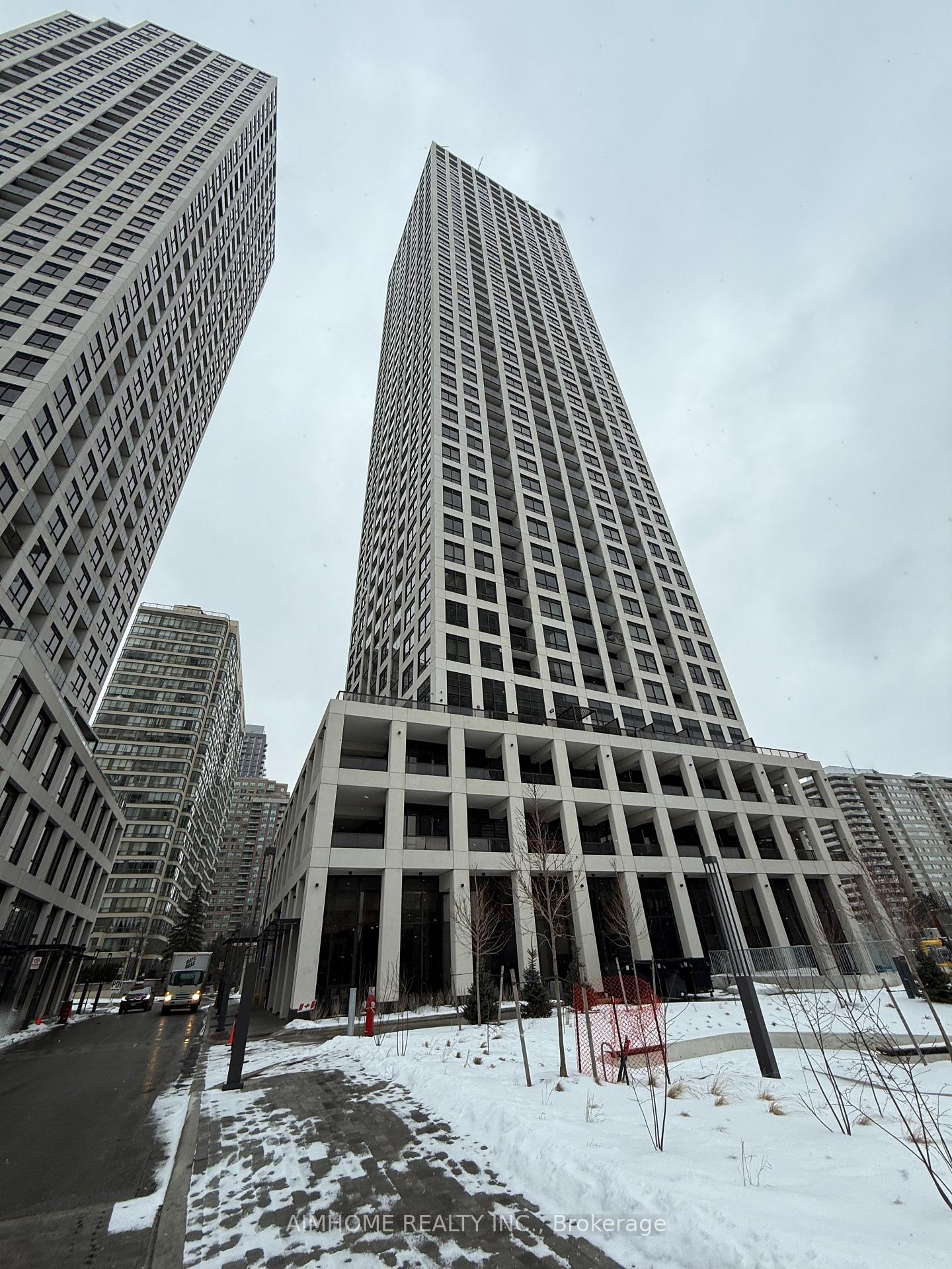 Front of Unit 2507, 30 Elm Drive W