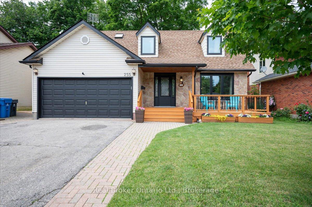 Photo 1 of 255 West Acres Drive, Guelph, Willow West/Sugarbush/West Acres — HOMEH