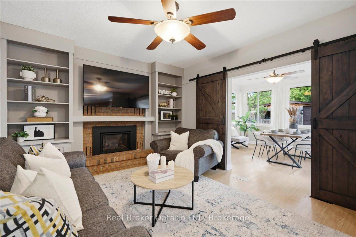 Photo 16 of 255 West Acres Drive, Guelph, Willow West/Sugarbush/West Acres — HOMEH