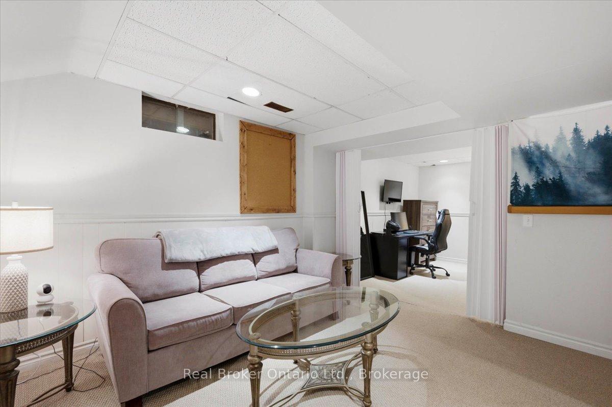 Photo 35 of 255 West Acres Drive, Guelph, Willow West/Sugarbush/West Acres — HOMEH