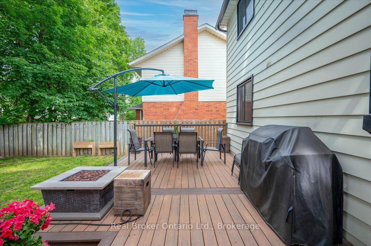 Photo 44 of 255 West Acres Drive, Guelph, Willow West/Sugarbush/West Acres — HOMEH