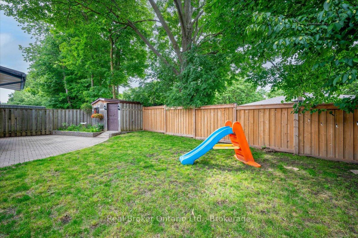 Photo 46 of 255 West Acres Drive, Guelph, Willow West/Sugarbush/West Acres — HOMEH