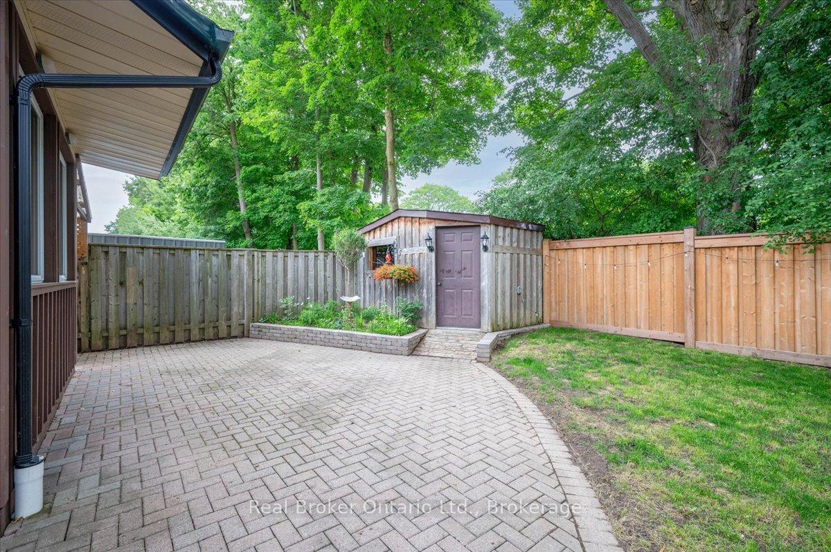 Photo 48 of 255 West Acres Drive, Guelph, Willow West/Sugarbush/West Acres — HOMEH