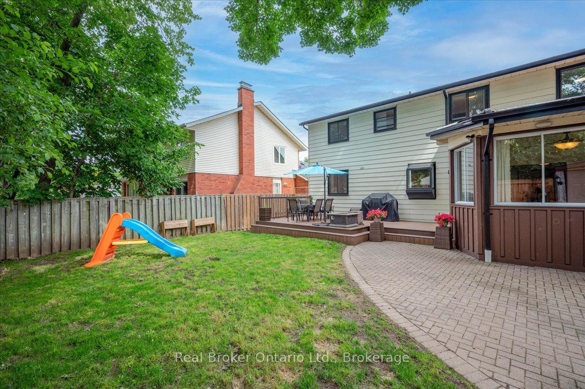 Photo 49 of 255 West Acres Drive, Guelph, Willow West/Sugarbush/West Acres — HOMEH
