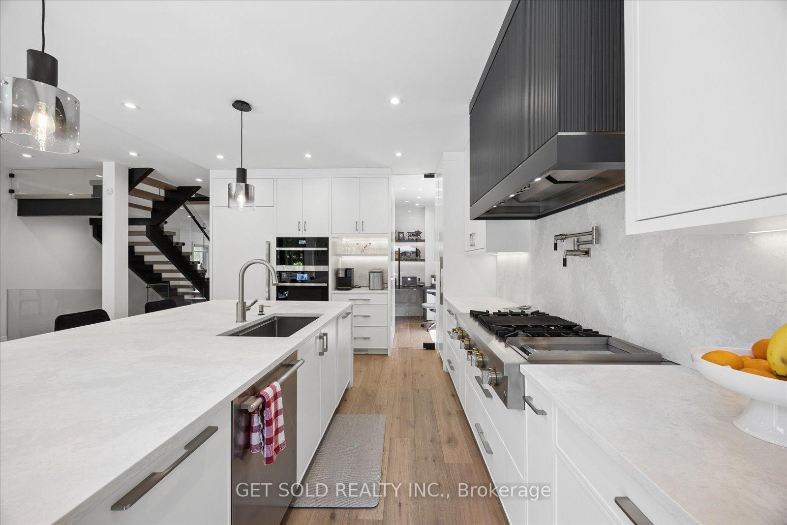 Photo 14 of 64 Spence Drive, Aurora, Aurora Highlands — HOMEH