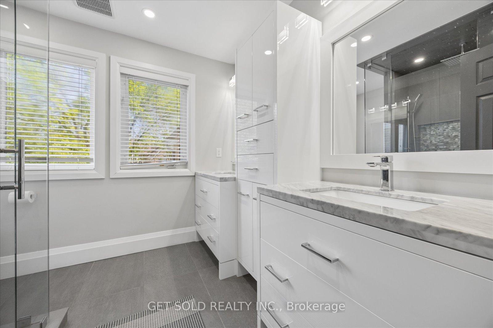 Photo 32 of 64 Spence Drive, Aurora, Aurora Highlands — HOMEH