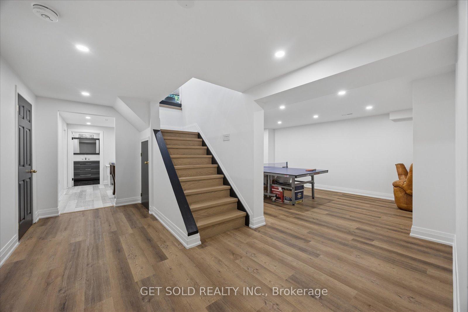 Photo 34 of 64 Spence Drive, Aurora, Aurora Highlands — HOMEH