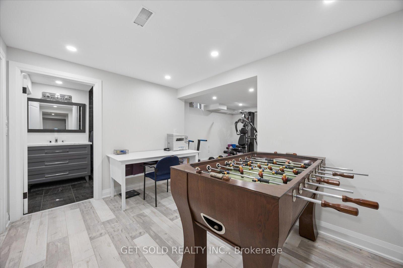 Photo 37 of 64 Spence Drive, Aurora, Aurora Highlands — HOMEH