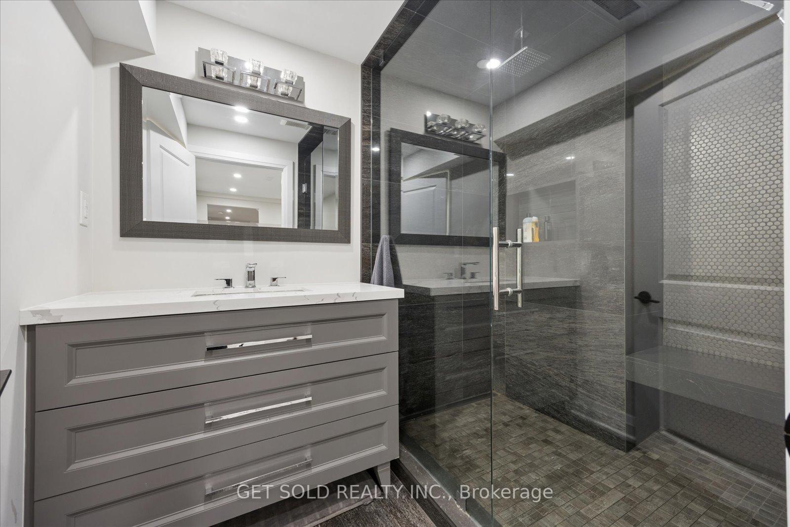 Photo 38 of 64 Spence Drive, Aurora, Aurora Highlands — HOMEH