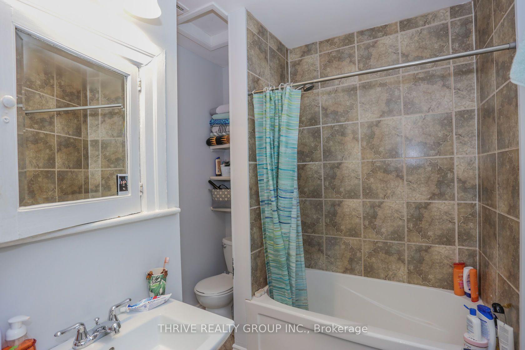 Photo 14 of Unit A, 526 Waterloo Street, London, East F — HOMEH