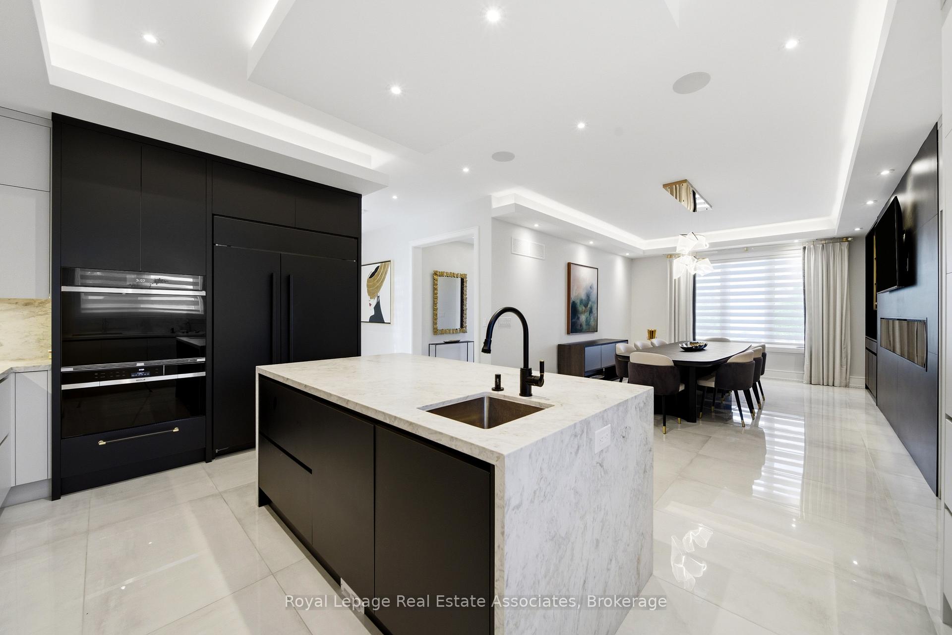 Photo 6 of 14 Joyce Parkway, North York, Yorkdale-Glen Park — HOMEH