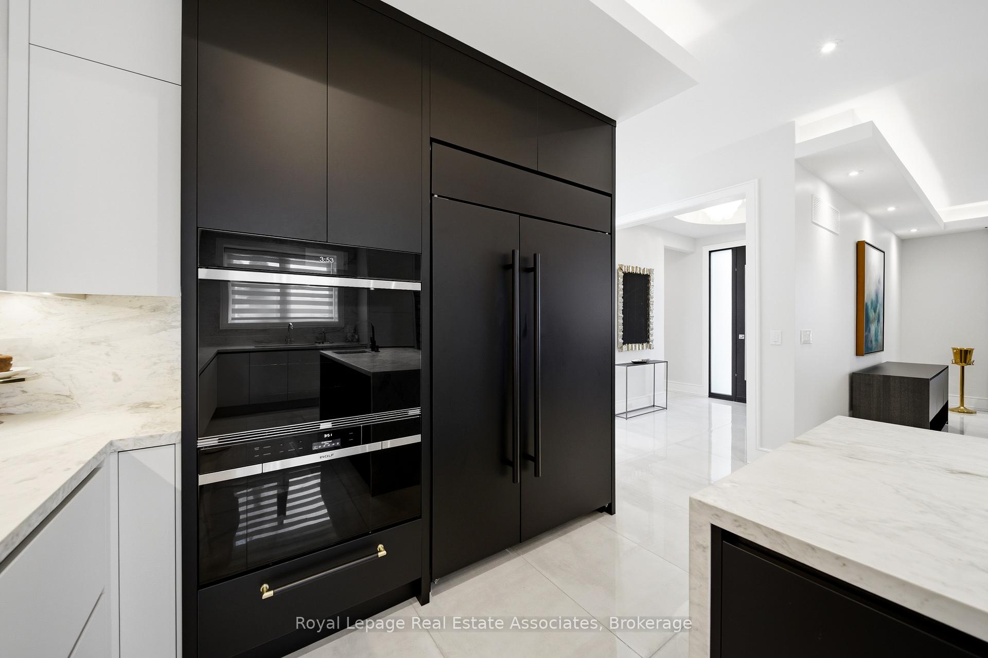 Photo 7 of 14 Joyce Parkway, North York, Yorkdale-Glen Park — HOMEH