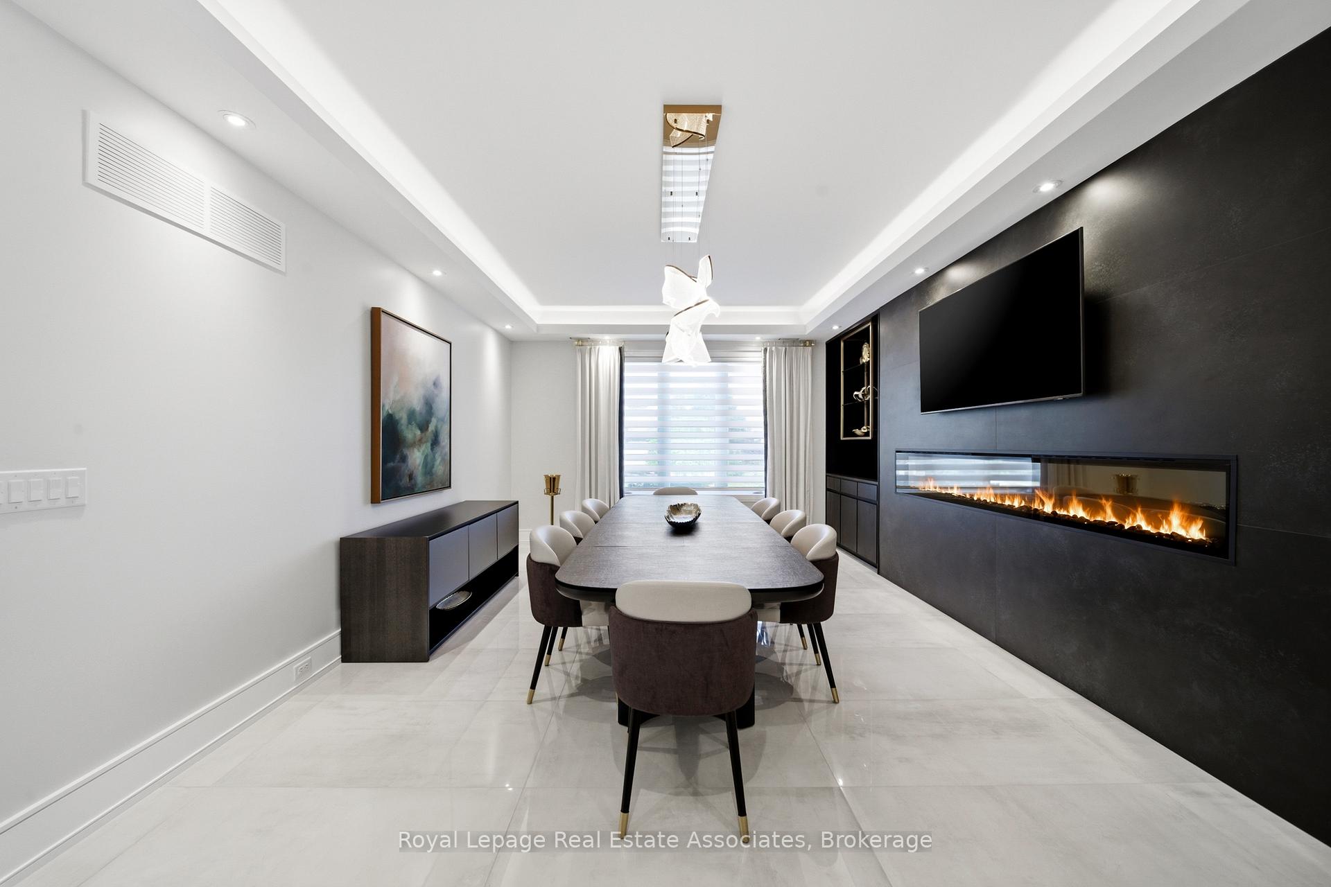 Photo 9 of 14 Joyce Parkway, North York, Yorkdale-Glen Park — HOMEH