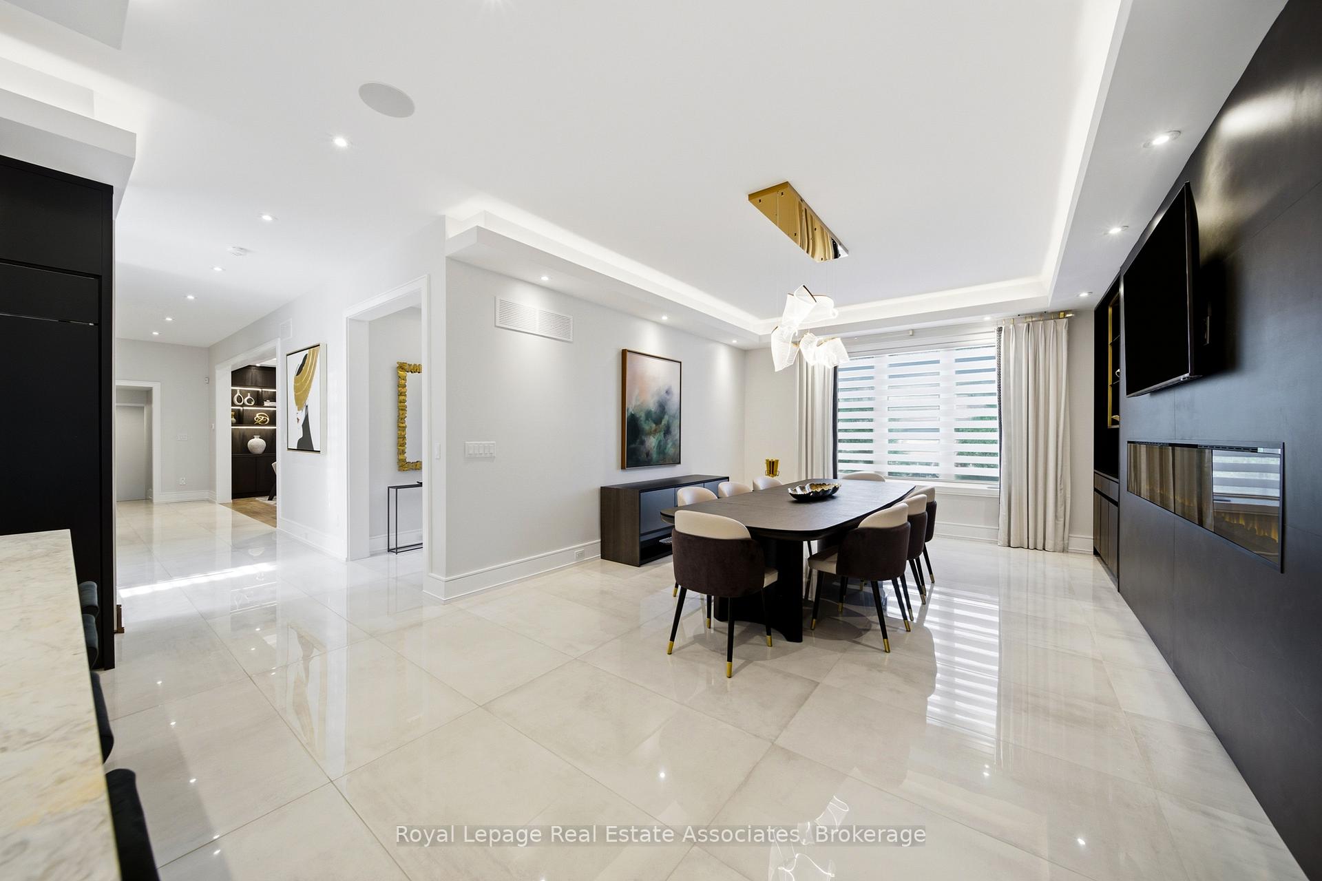 Photo 10 of 14 Joyce Parkway, North York, Yorkdale-Glen Park — HOMEH