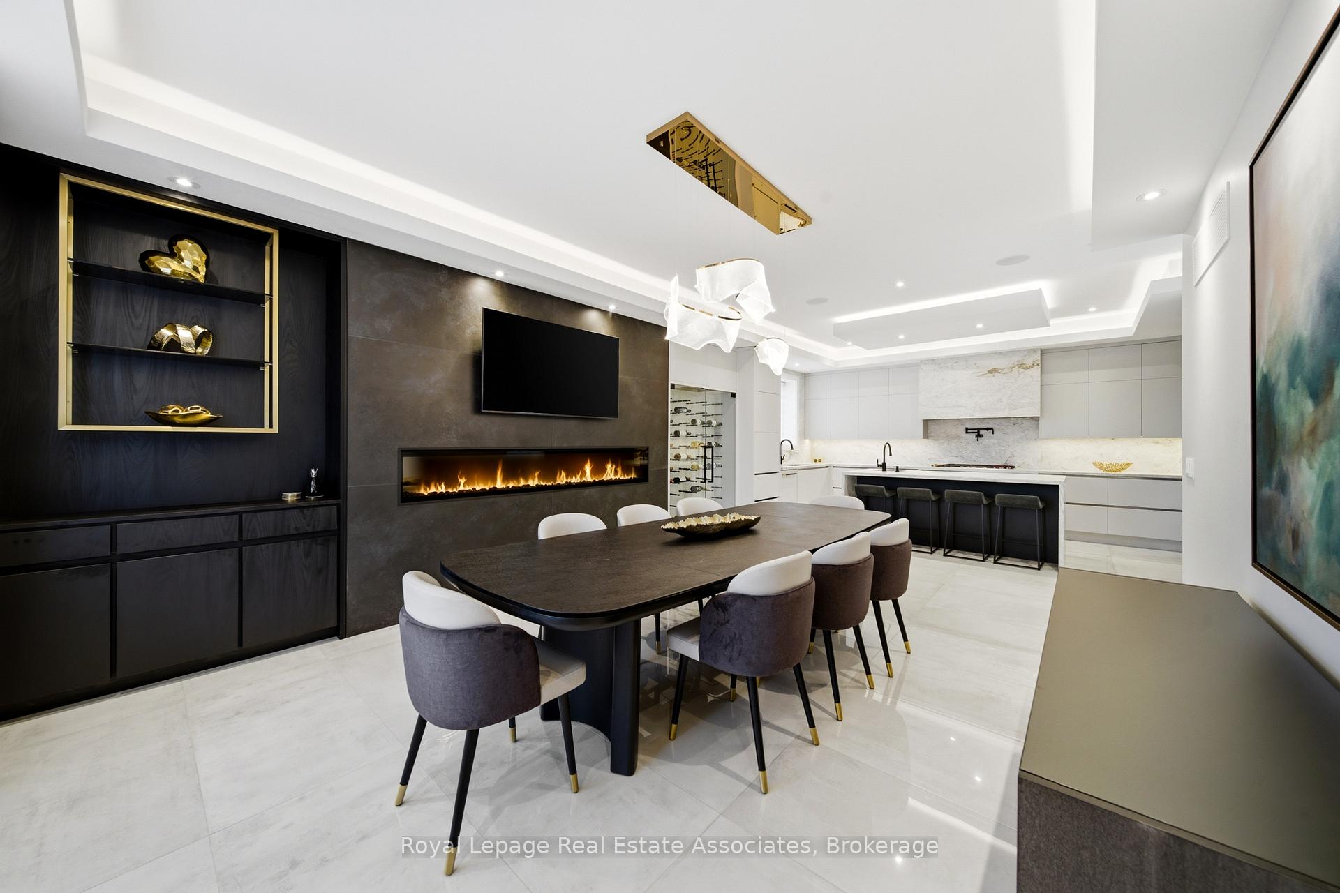 Photo 12 of 14 Joyce Parkway, North York, Yorkdale-Glen Park — HOMEH