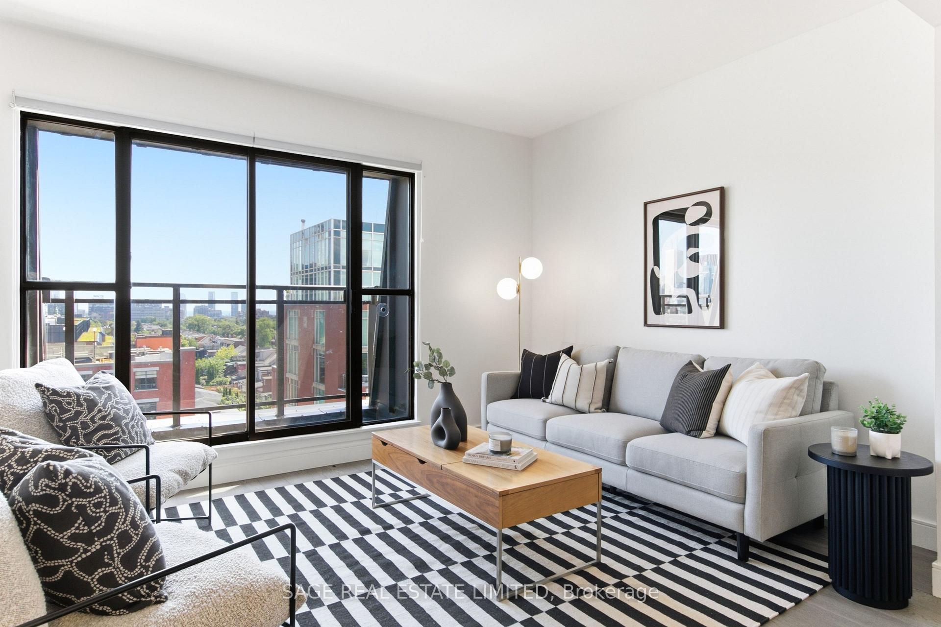Photo 3 of Unit 801, 456 College Street, Toronto, Palmerston-Little Italy — HOMEH