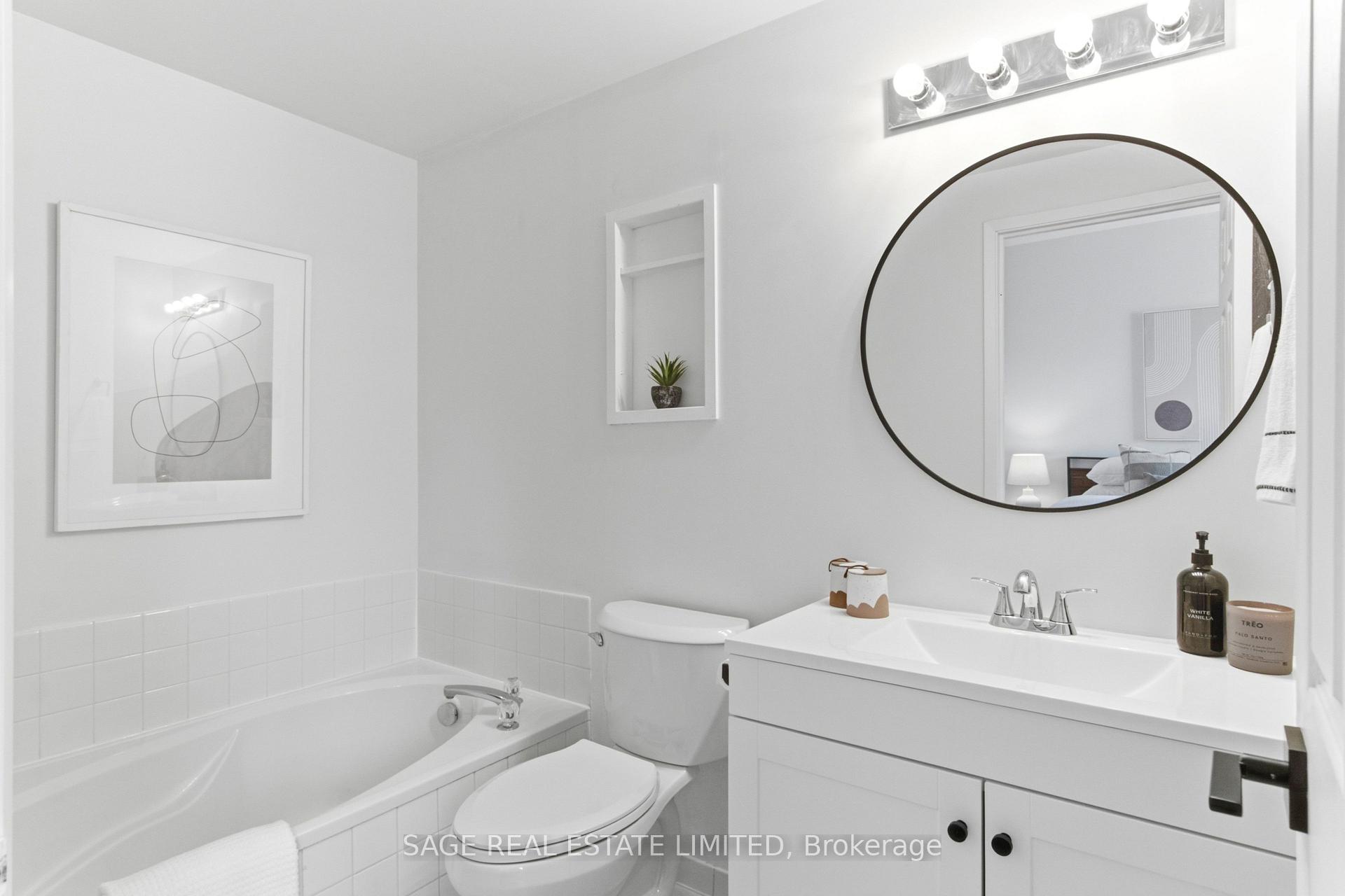 Photo 23 of Unit 801, 456 College Street, Toronto, Palmerston-Little Italy — HOMEH