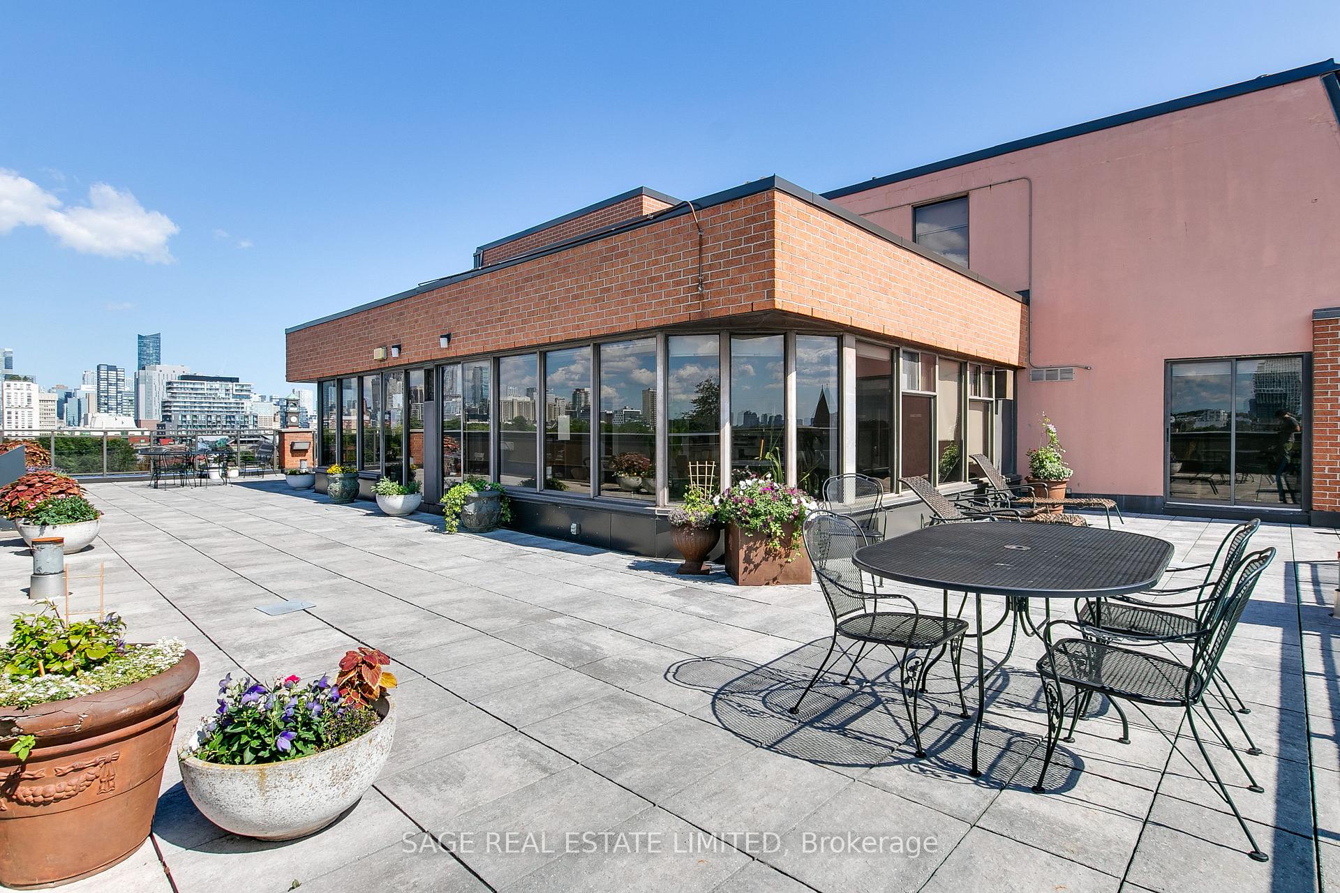 Photo 37 of Unit 801, 456 College Street, Toronto, Palmerston-Little Italy — HOMEH
