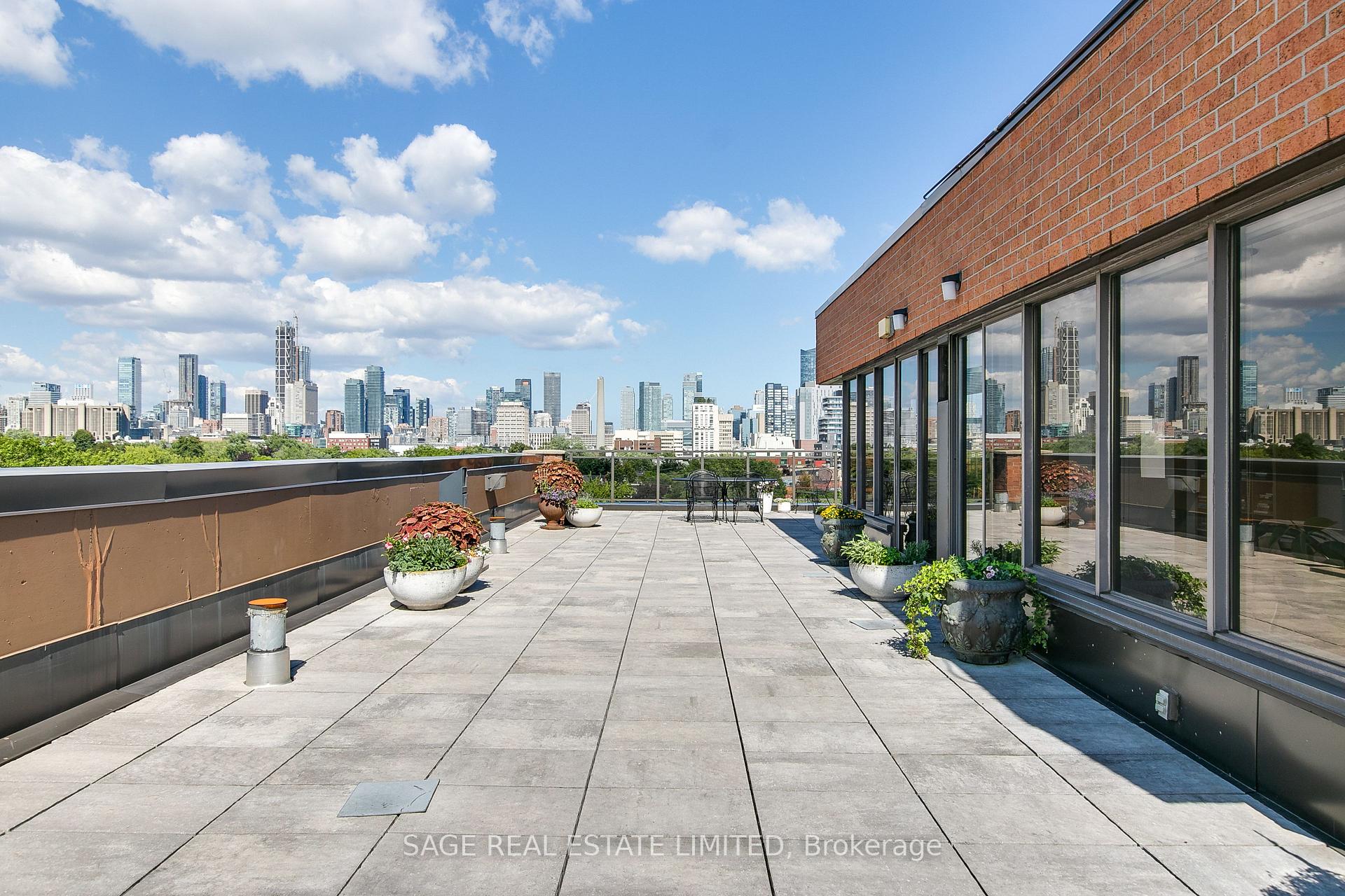 Photo 38 of Unit 801, 456 College Street, Toronto, Palmerston-Little Italy — HOMEH