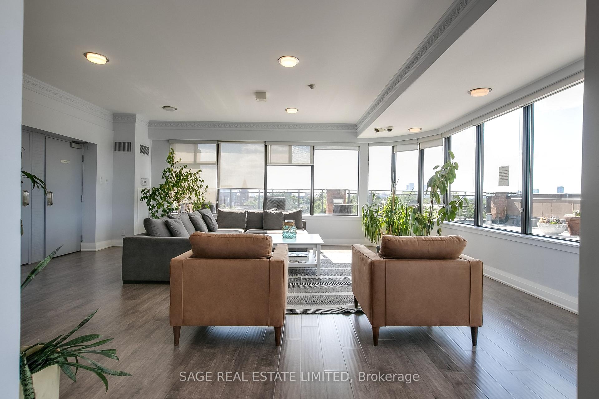 Photo 42 of Unit 801, 456 College Street, Toronto, Palmerston-Little Italy — HOMEH