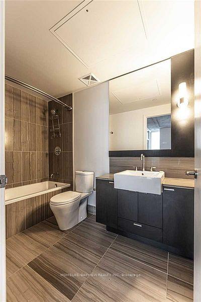 Photo 10 of Unit 2906, 88 Blue Jays Way, Toronto, Waterfront Communities — HOMEH