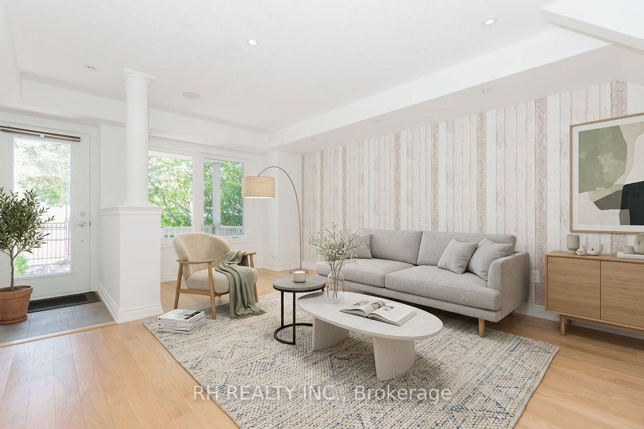 Photo 5 of 1820 Lake Shore Boulevard E, Toronto, The Beaches — HOMEH