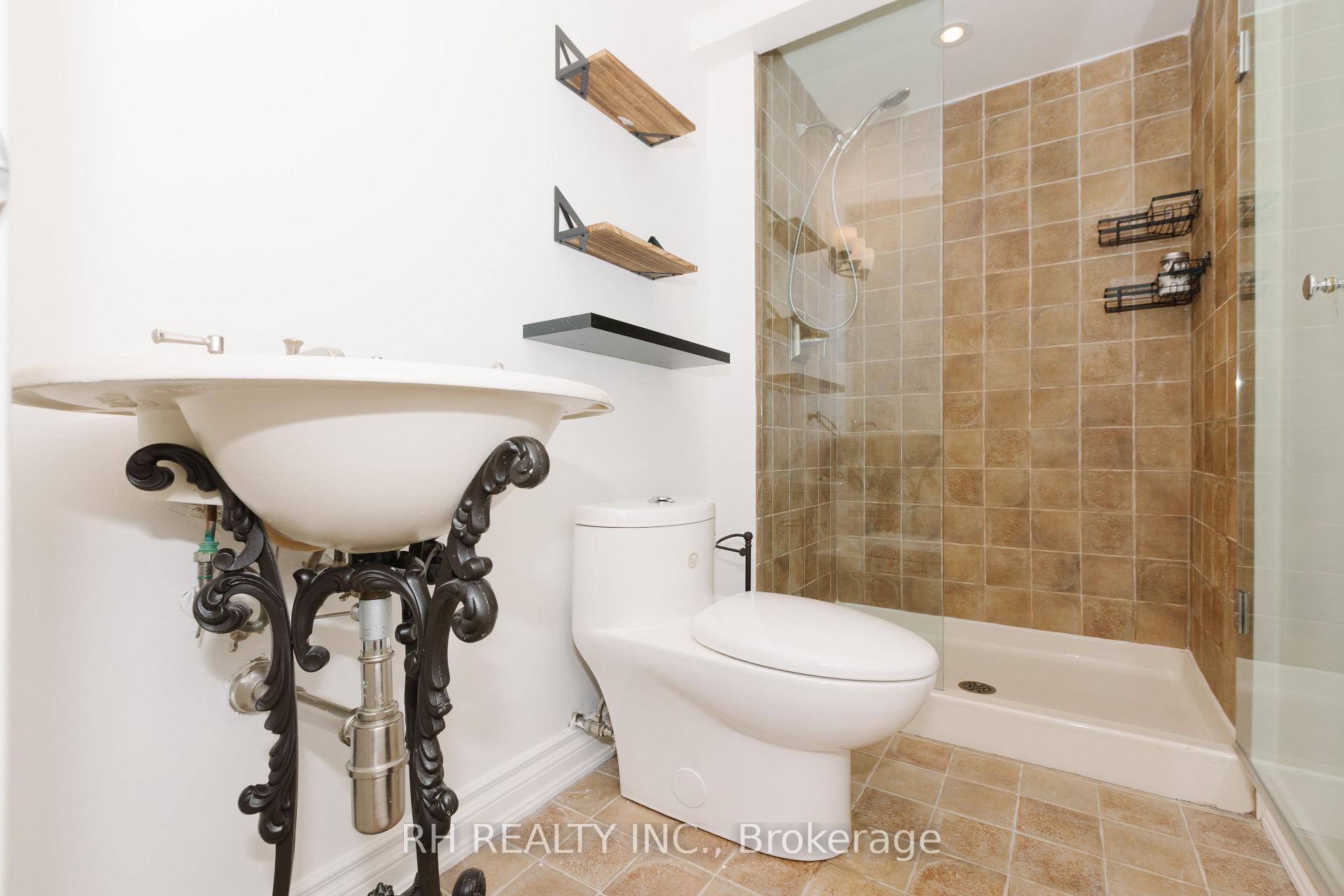 Photo 7 of 1820 Lake Shore Boulevard E, Toronto, The Beaches — HOMEH