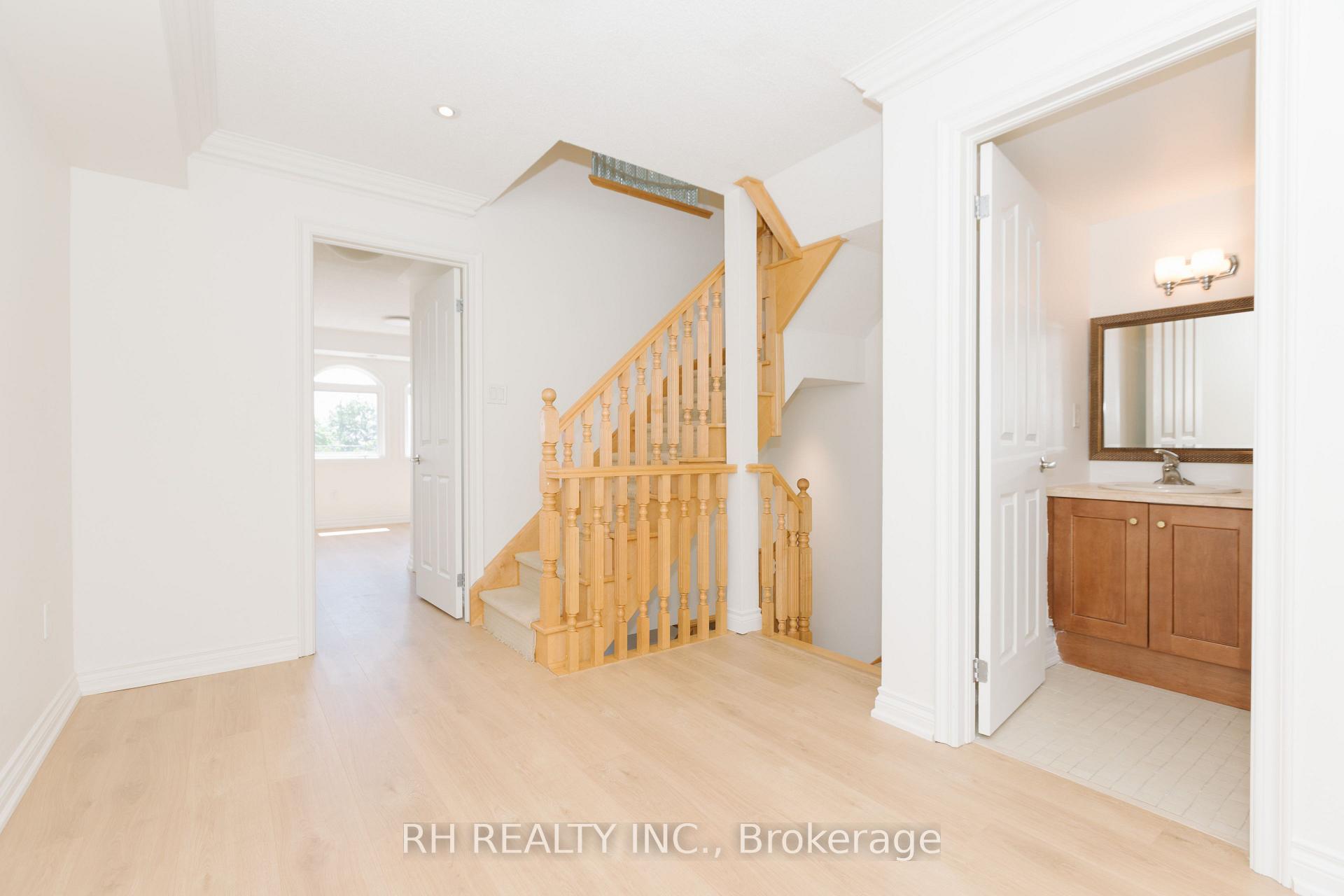 Photo 19 of 1820 Lake Shore Boulevard E, Toronto, The Beaches — HOMEH