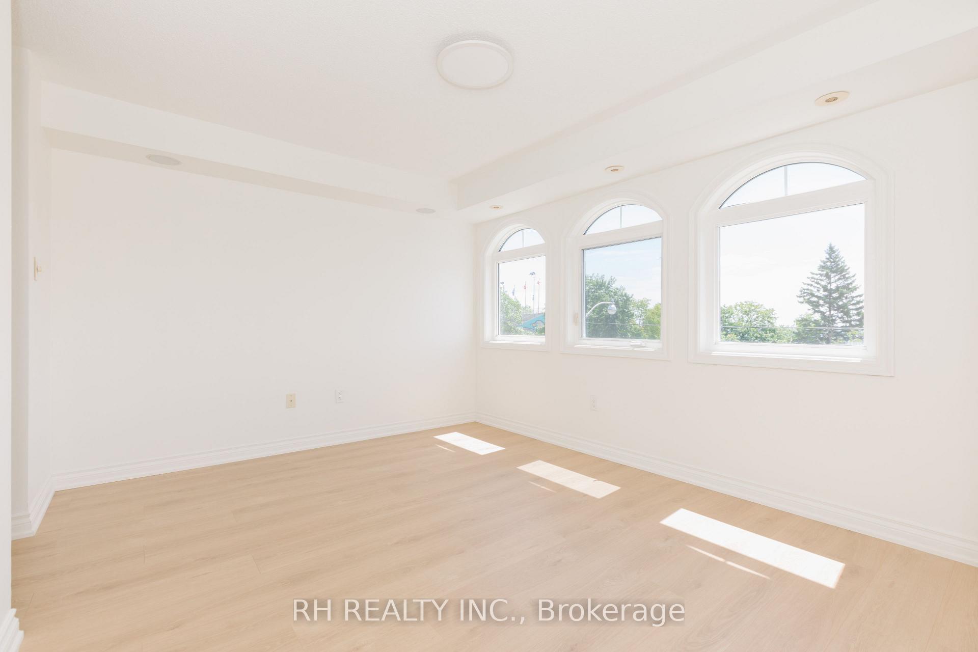Photo 27 of 1820 Lake Shore Boulevard E, Toronto, The Beaches — HOMEH