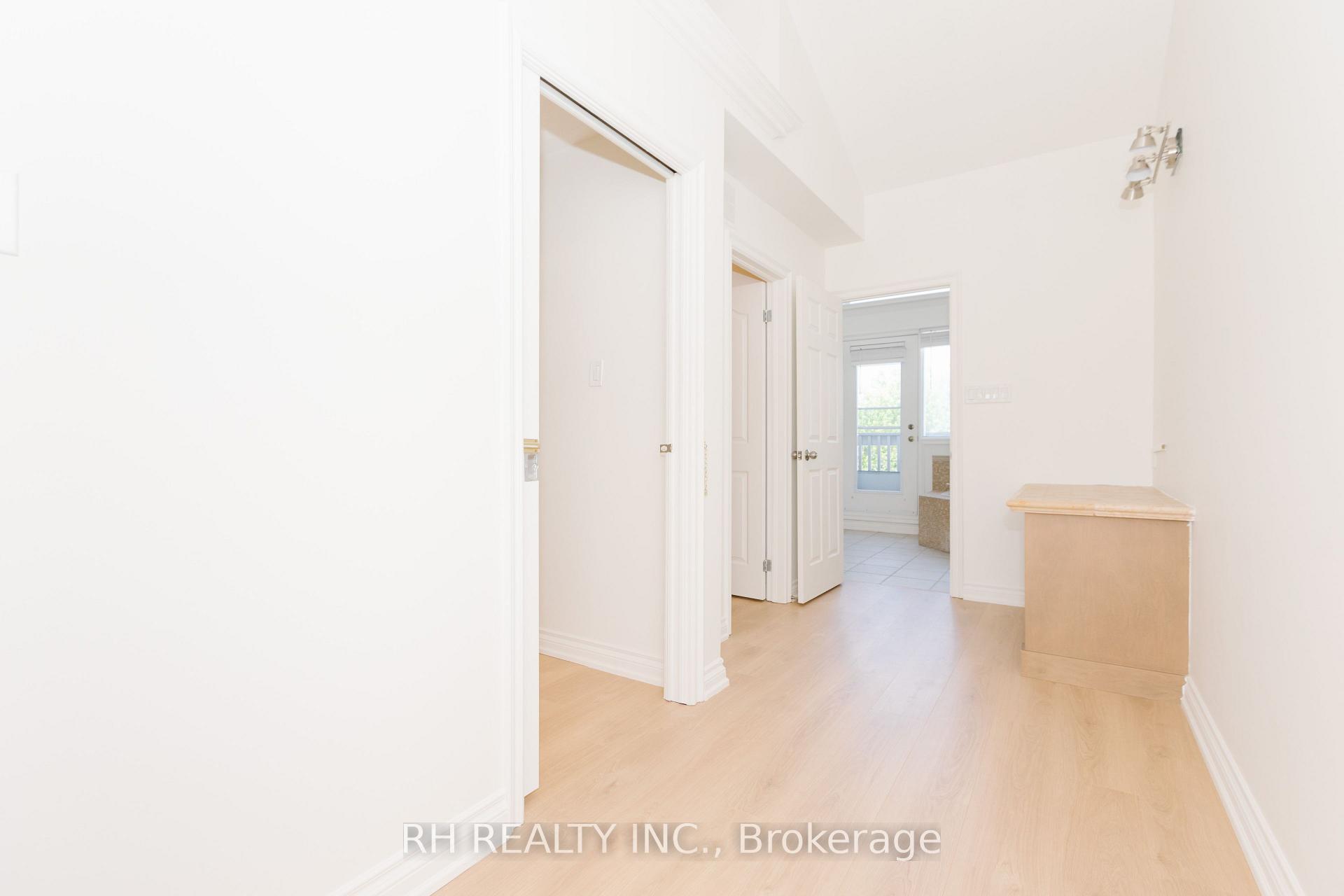 Photo 32 of 1820 Lake Shore Boulevard E, Toronto, The Beaches — HOMEH