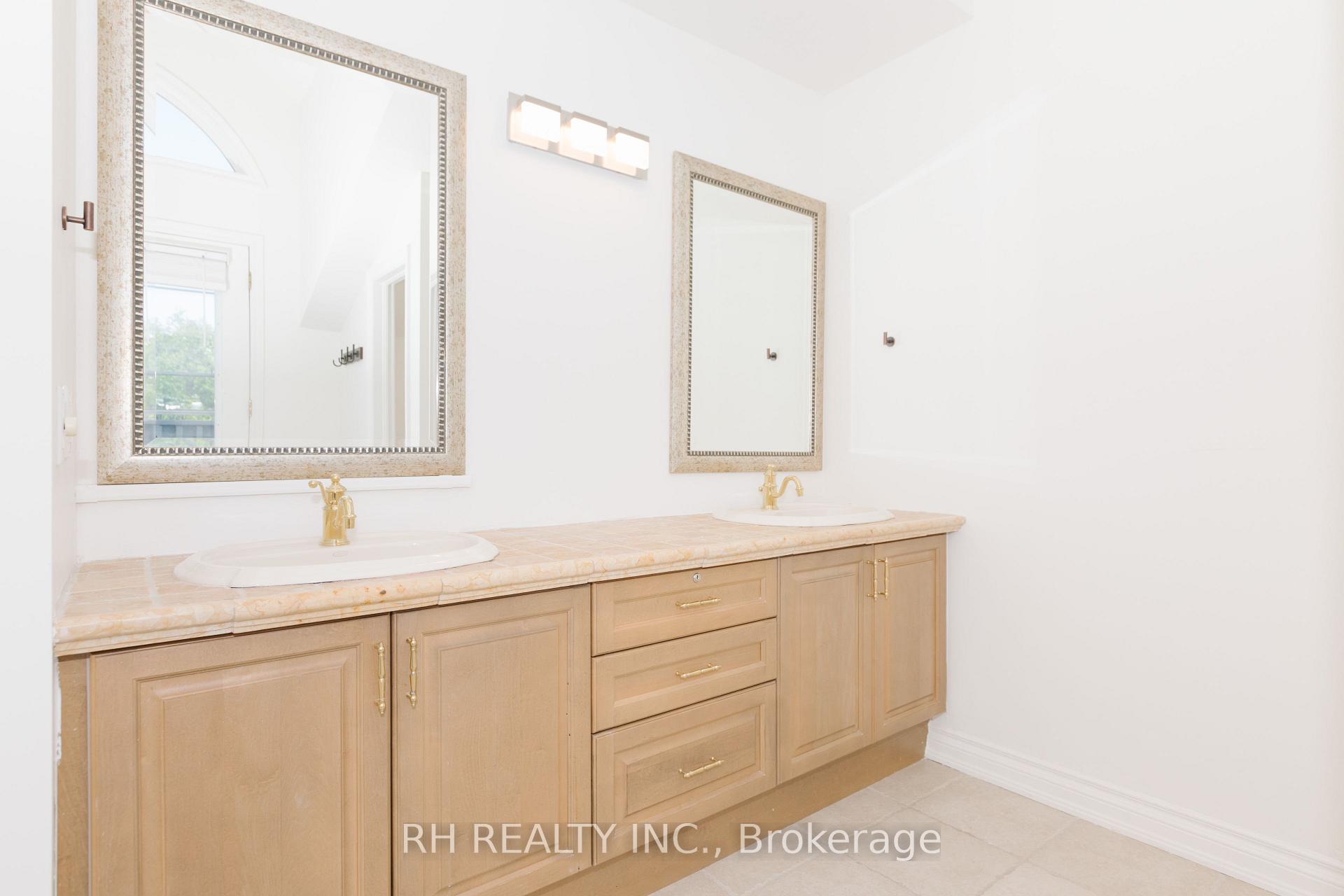 Photo 41 of 1820 Lake Shore Boulevard E, Toronto, The Beaches — HOMEH