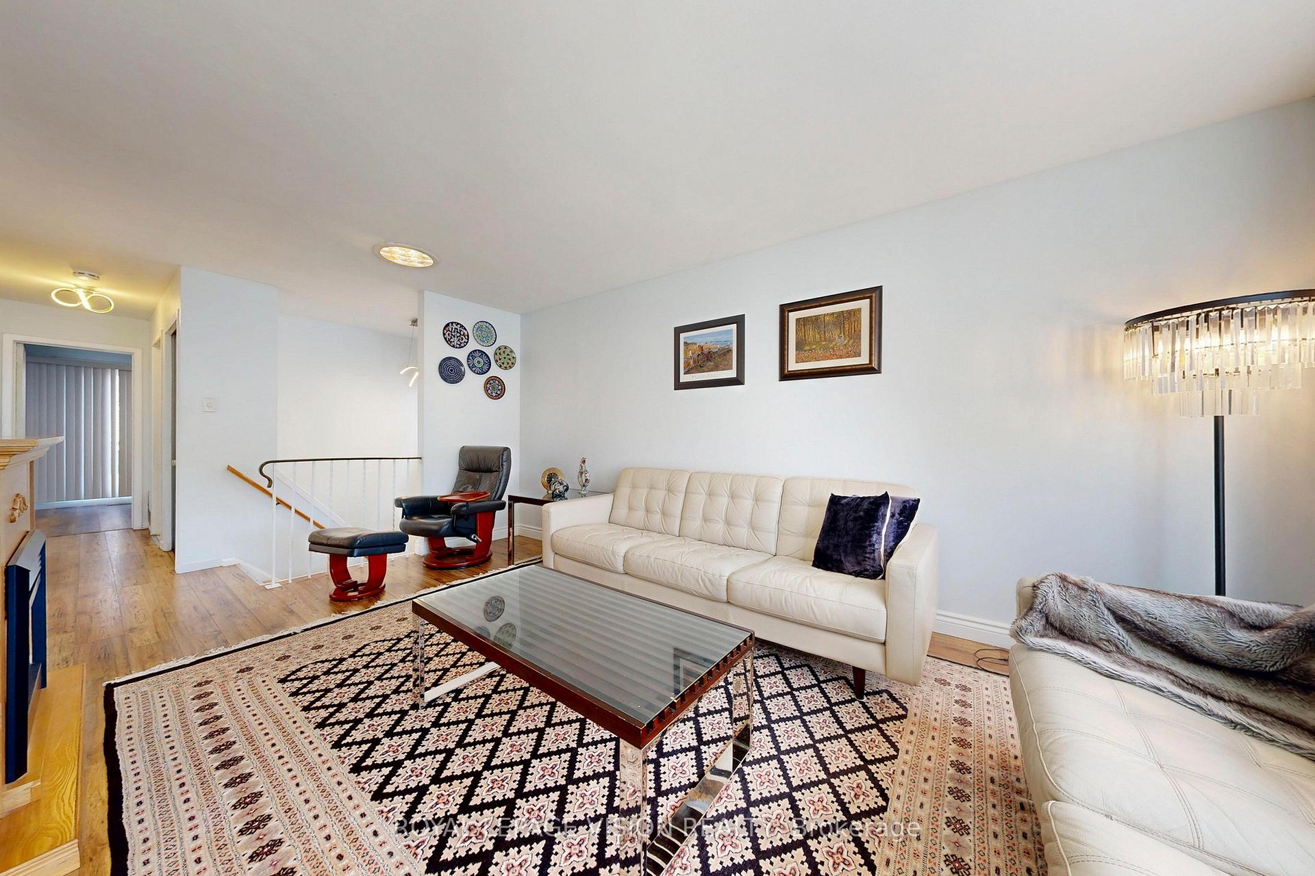 Photo 6 of Unit 16, 39 Lucas Lane, Ajax, South West — HOMEH