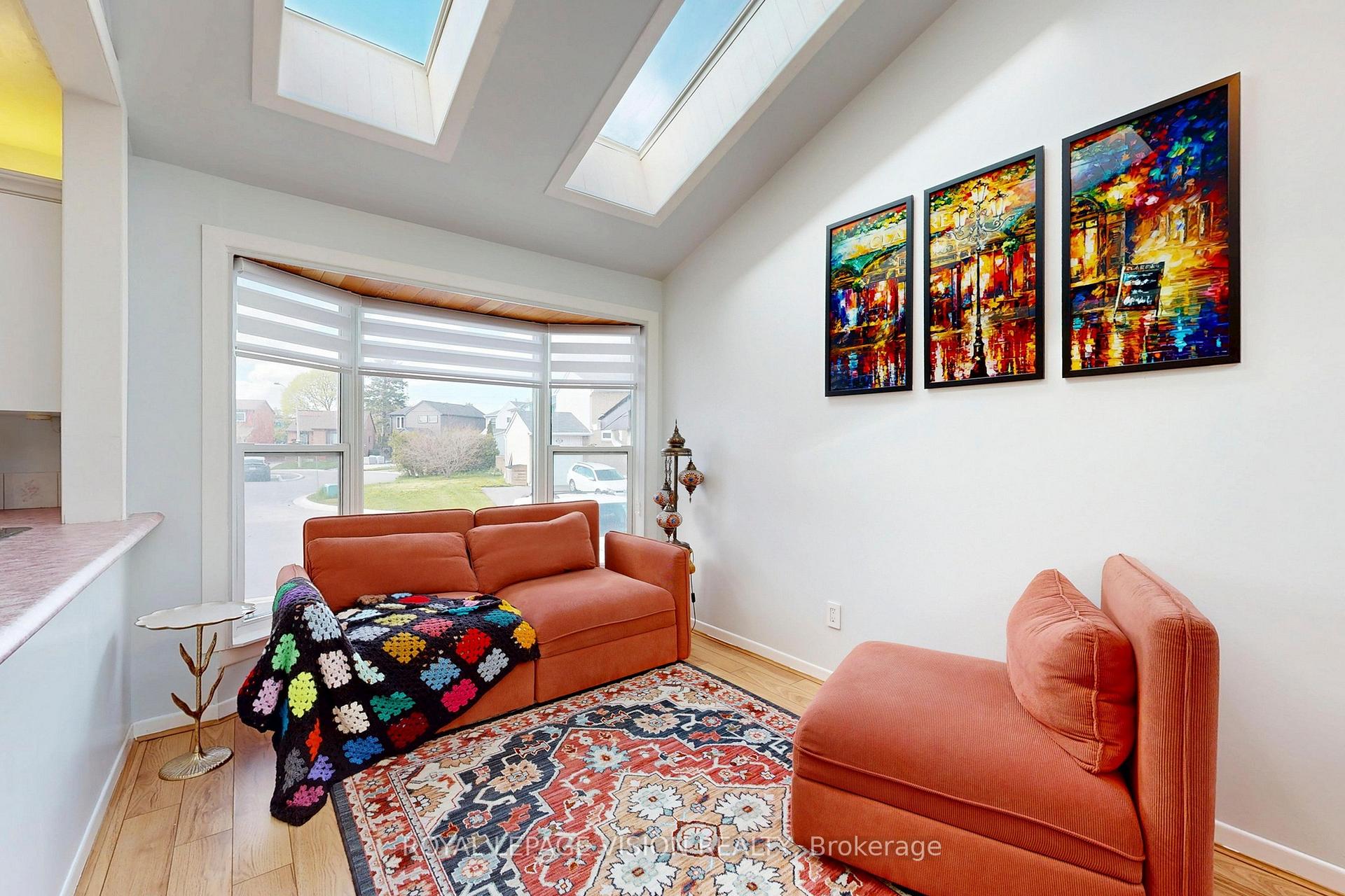 Photo 7 of Unit 16, 39 Lucas Lane, Ajax, South West — HOMEH