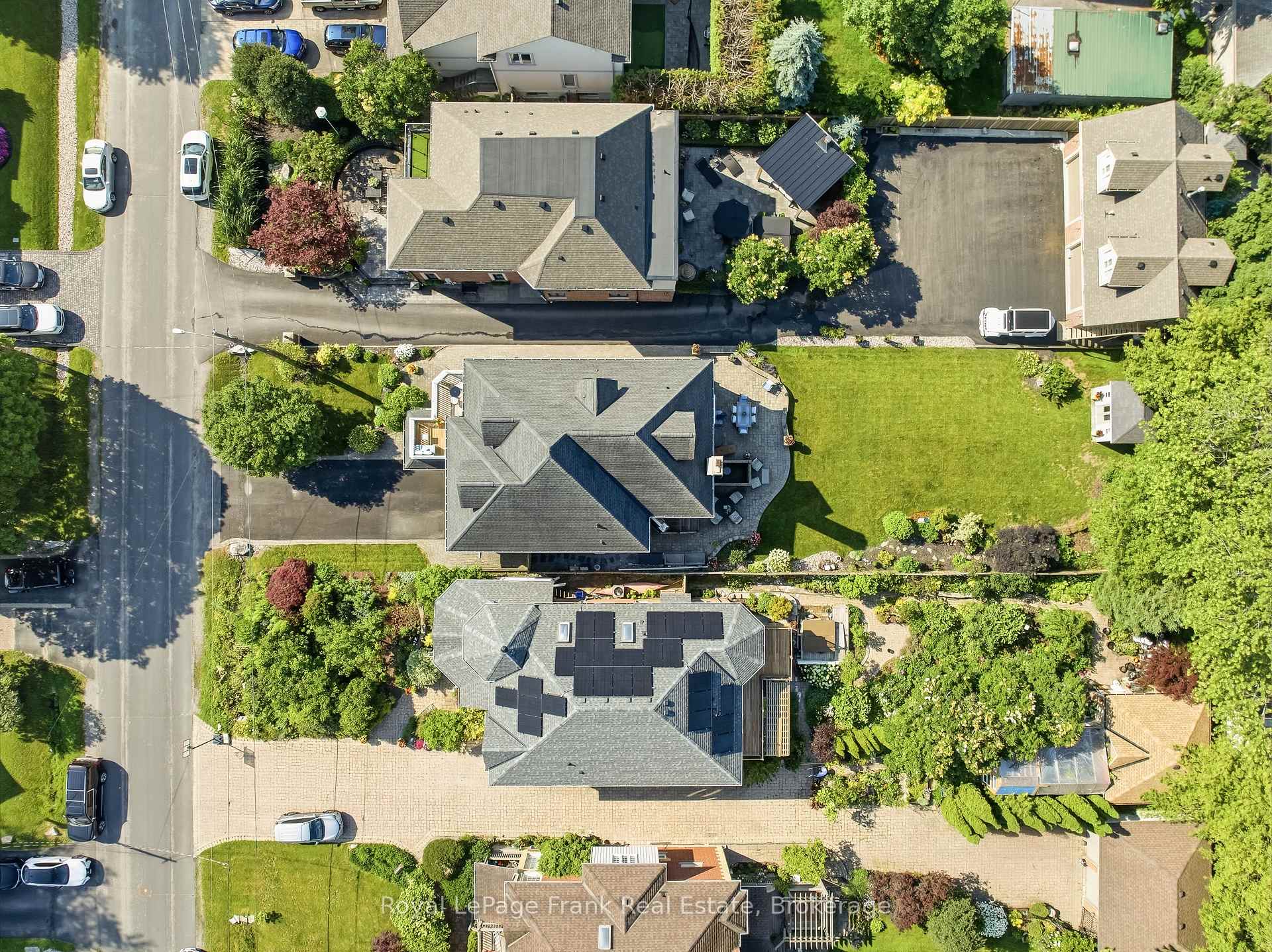 Photo 5 of 470 Poplar Avenue, Ajax, South East — HOMEH
