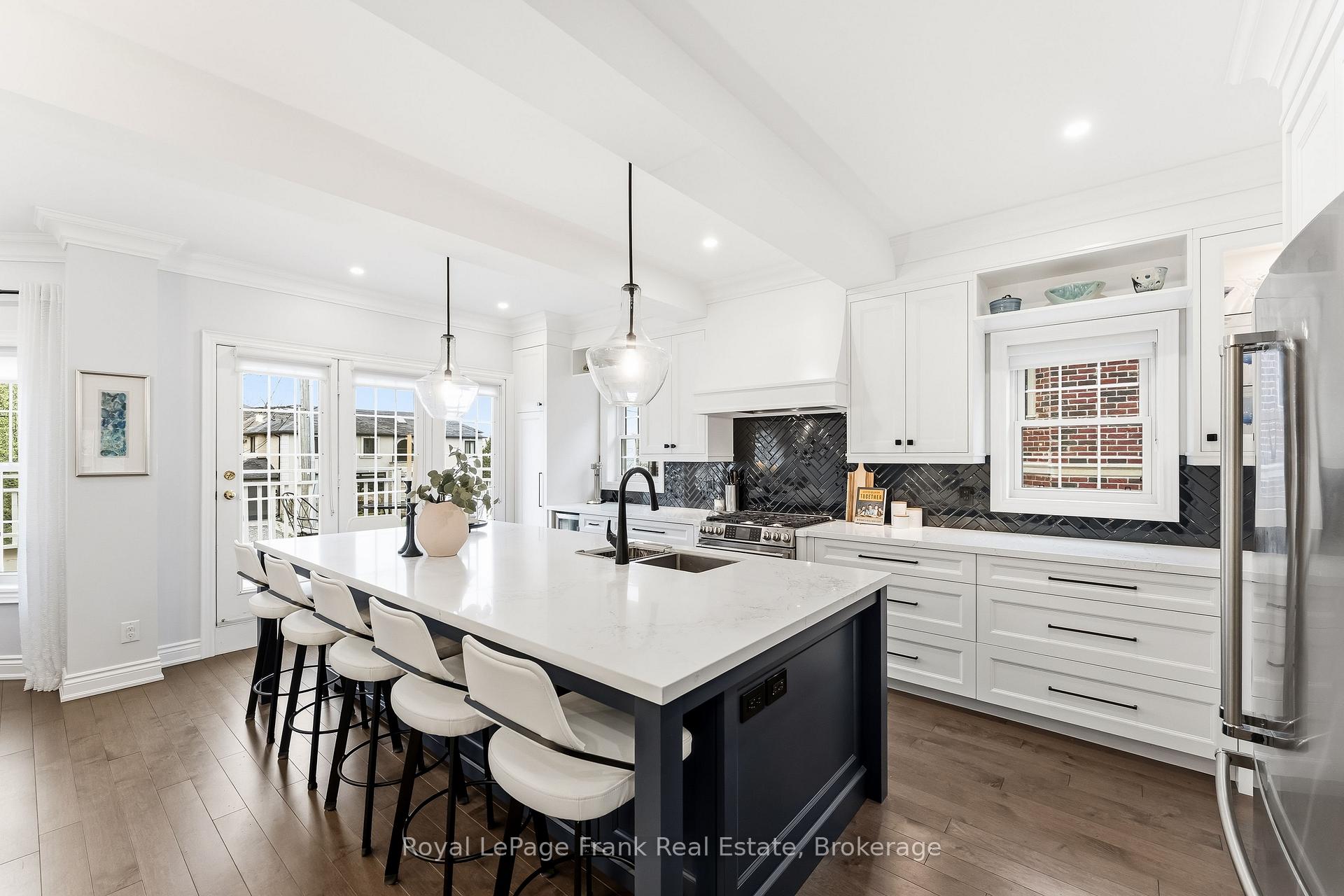Photo 14 of 470 Poplar Avenue, Ajax, South East — HOMEH