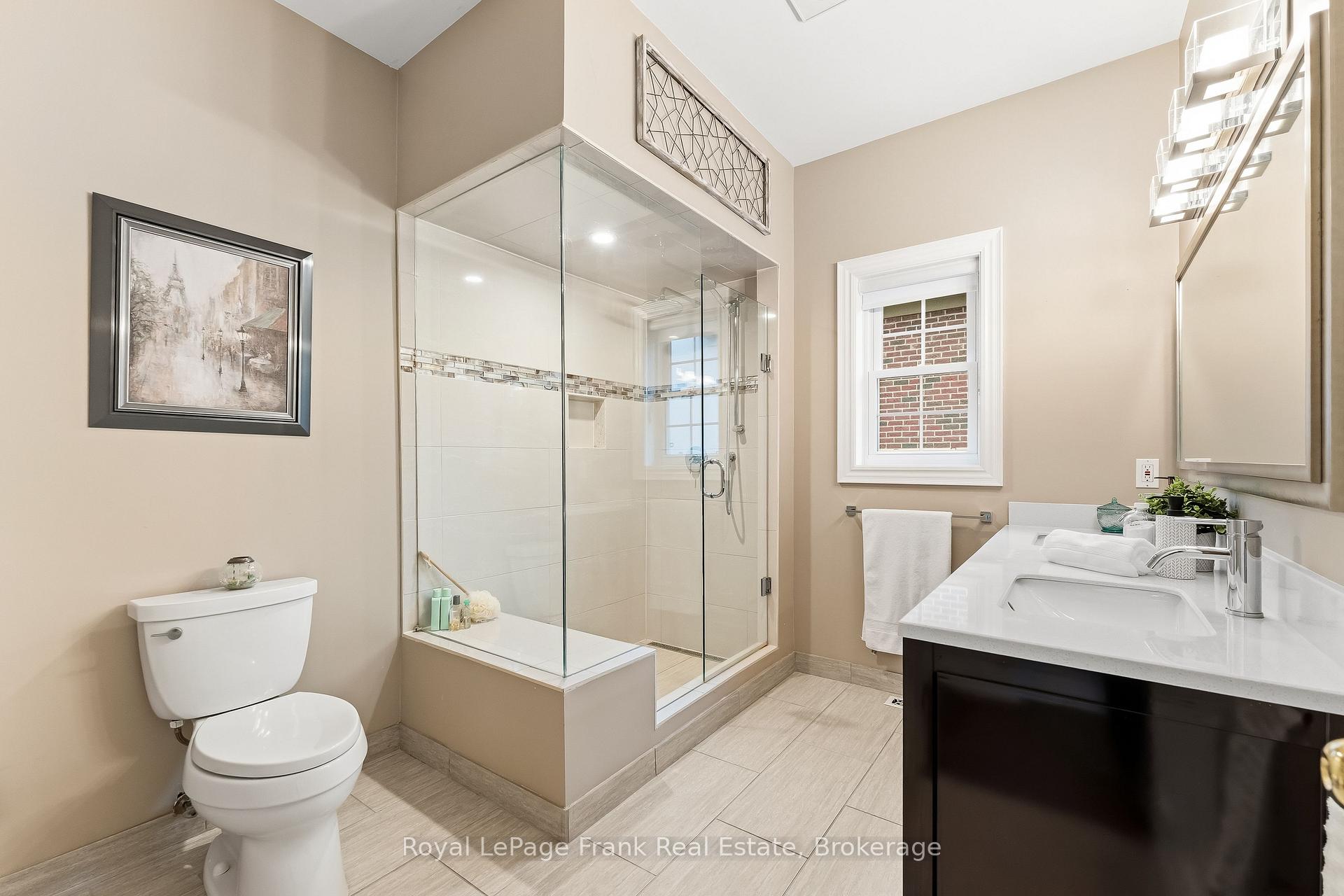 Photo 24 of 470 Poplar Avenue, Ajax, South East — HOMEH
