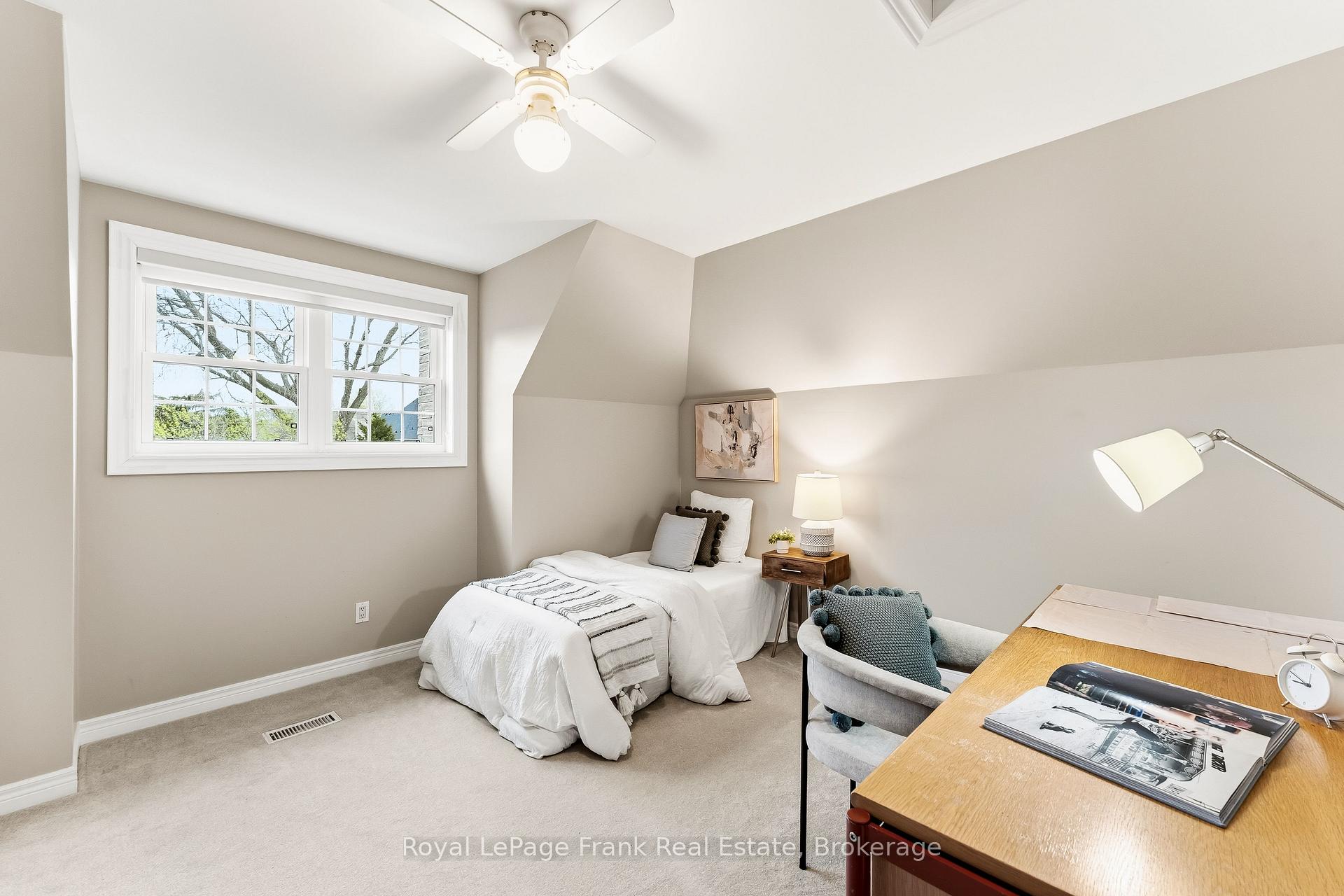 Photo 27 of 470 Poplar Avenue, Ajax, South East — HOMEH