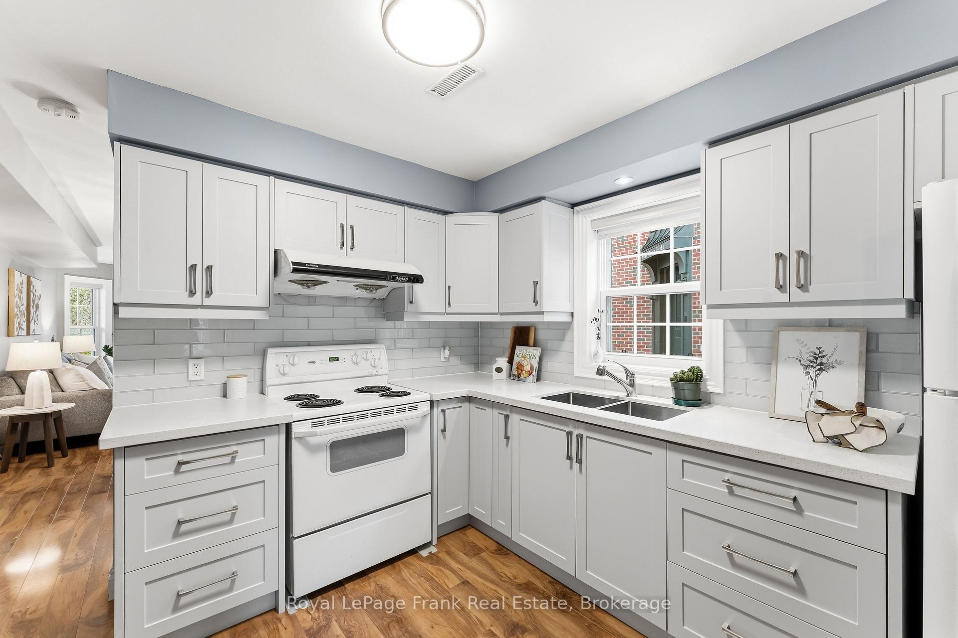 Photo 30 of 470 Poplar Avenue, Ajax, South East — HOMEH