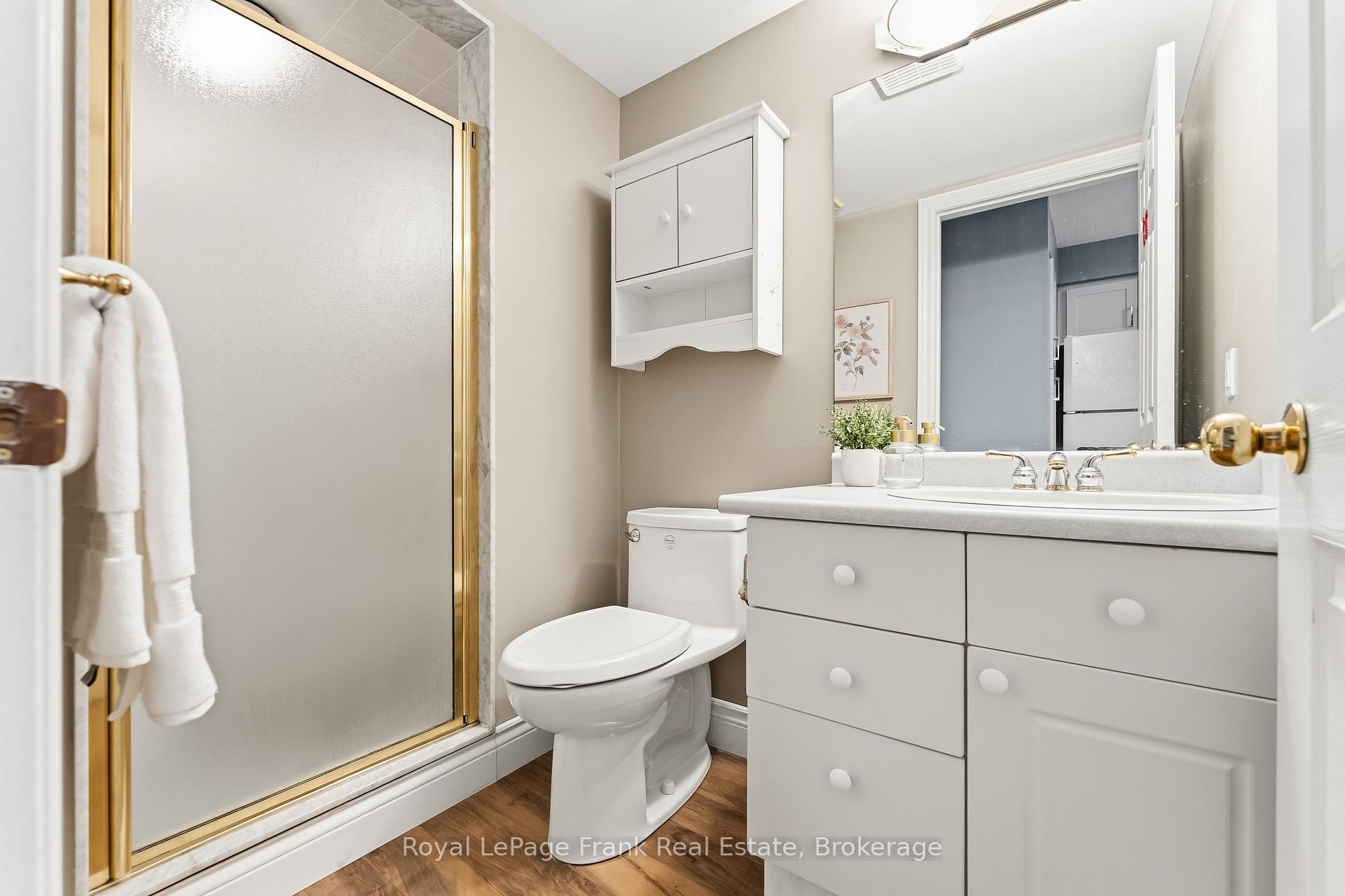 Photo 37 of 470 Poplar Avenue, Ajax, South East — HOMEH