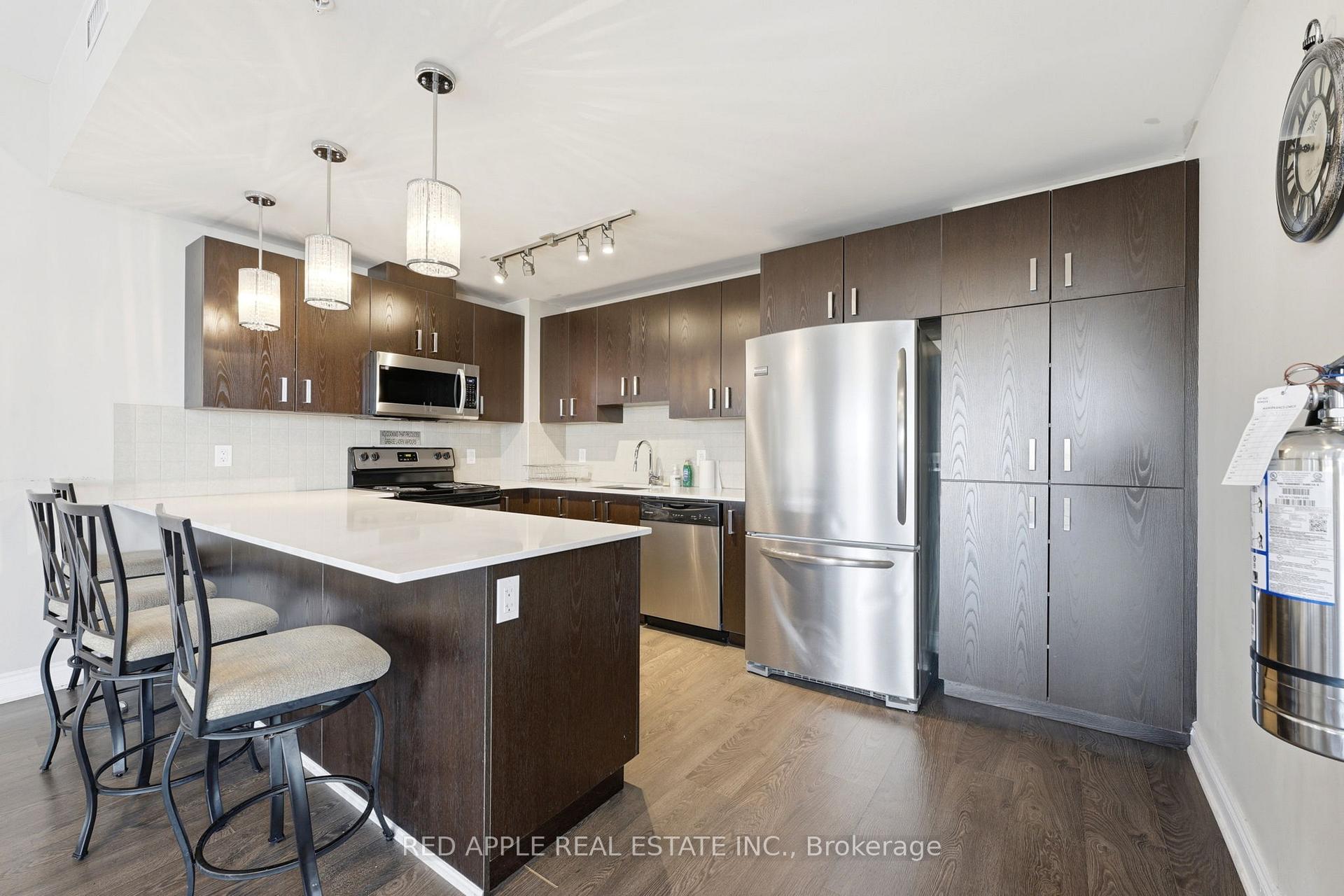 Photo of Unit 719, 11611 Yonge Street N