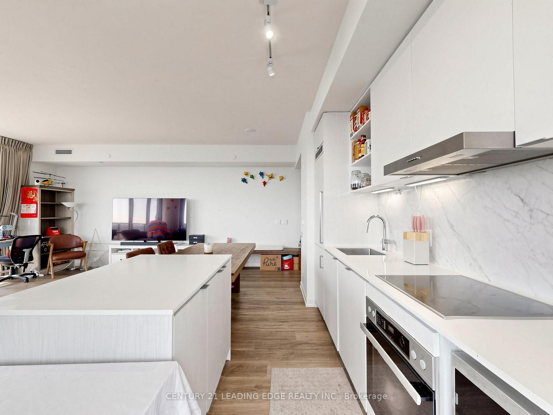 Photo 16 of Unit 6211, 55 Cooper Street, Toronto, Waterfront Communities — HOMEH