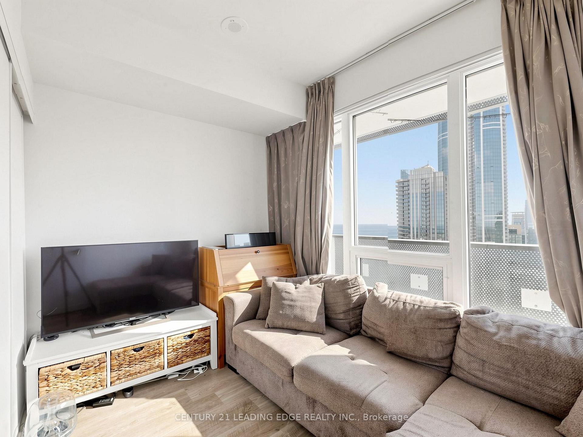 Photo 20 of Unit 6211, 55 Cooper Street, Toronto, Waterfront Communities — HOMEH