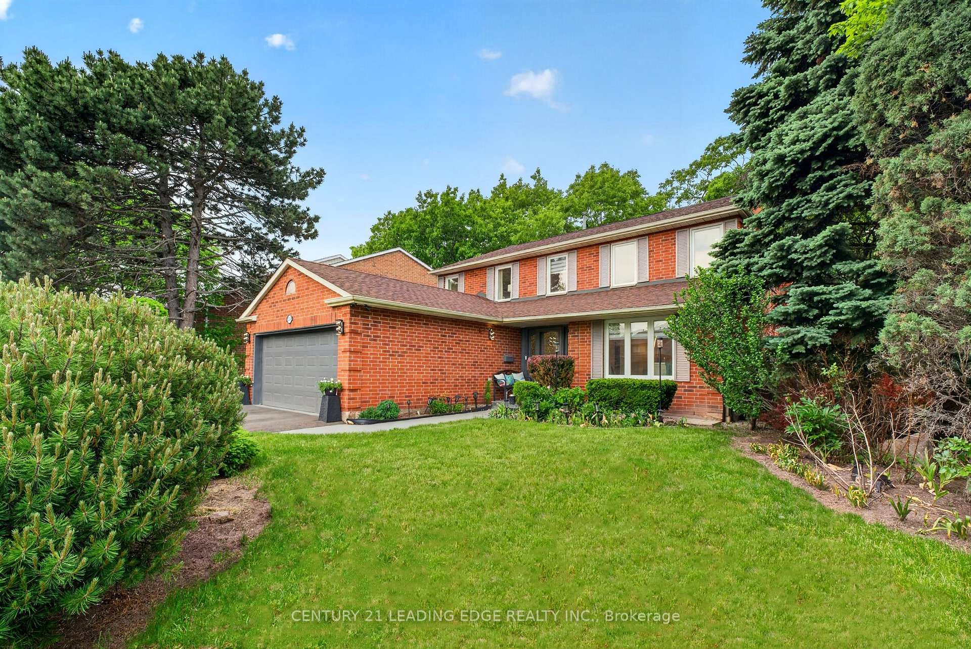 Photo 4 of 2300 Folkway Drive, Mississauga, Erin Mills — HOMEH
