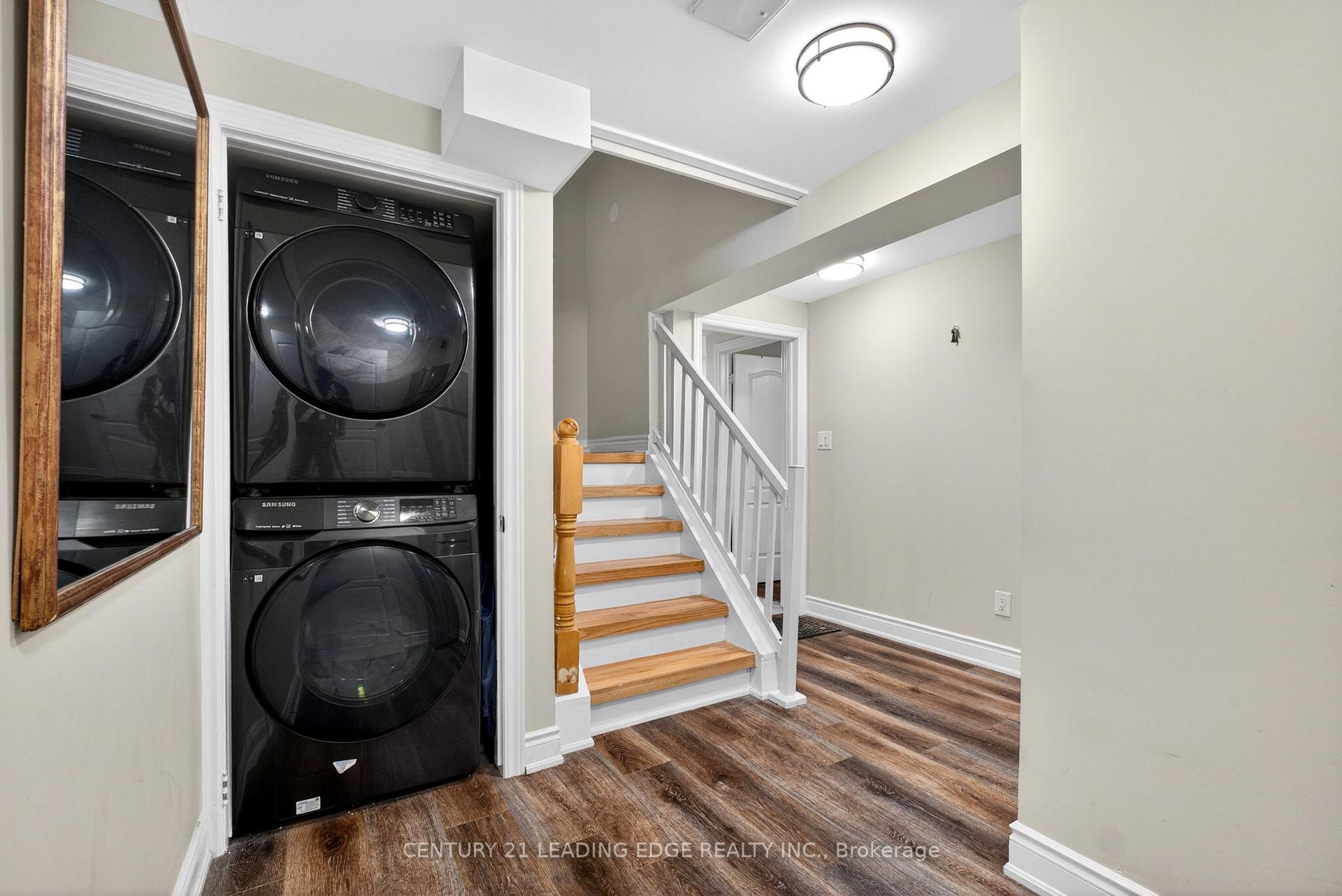 Photo 35 of 2300 Folkway Drive, Mississauga, Erin Mills — HOMEH