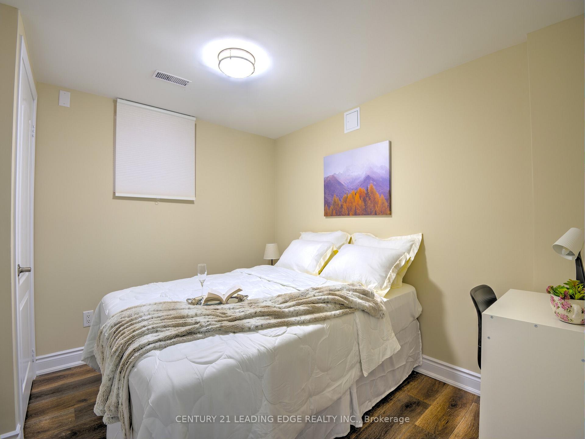 Photo 40 of 2300 Folkway Drive, Mississauga, Erin Mills — HOMEH