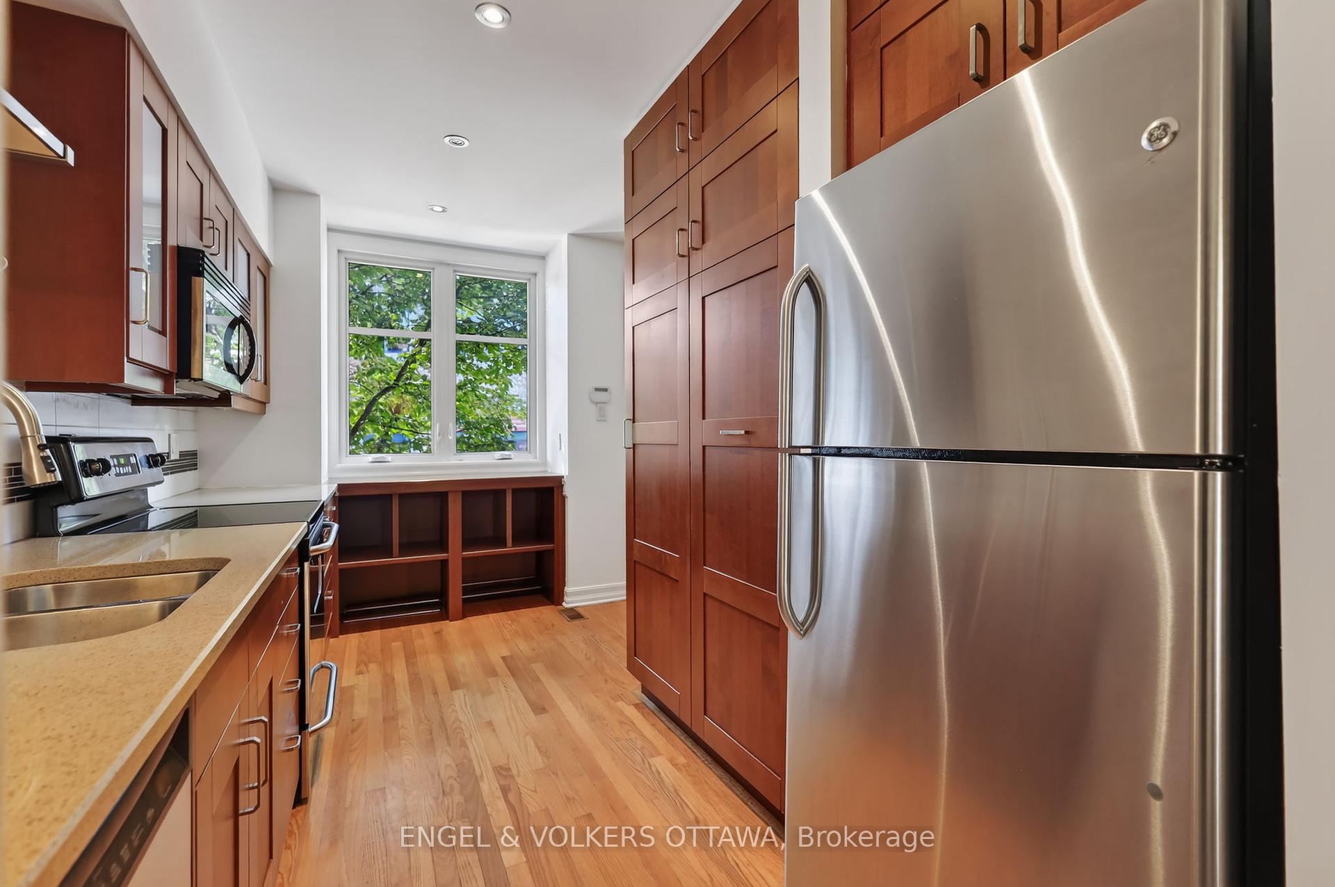 Photo 8 of 107 A Third Avenue, Ottawa, Glebe — HOMEH