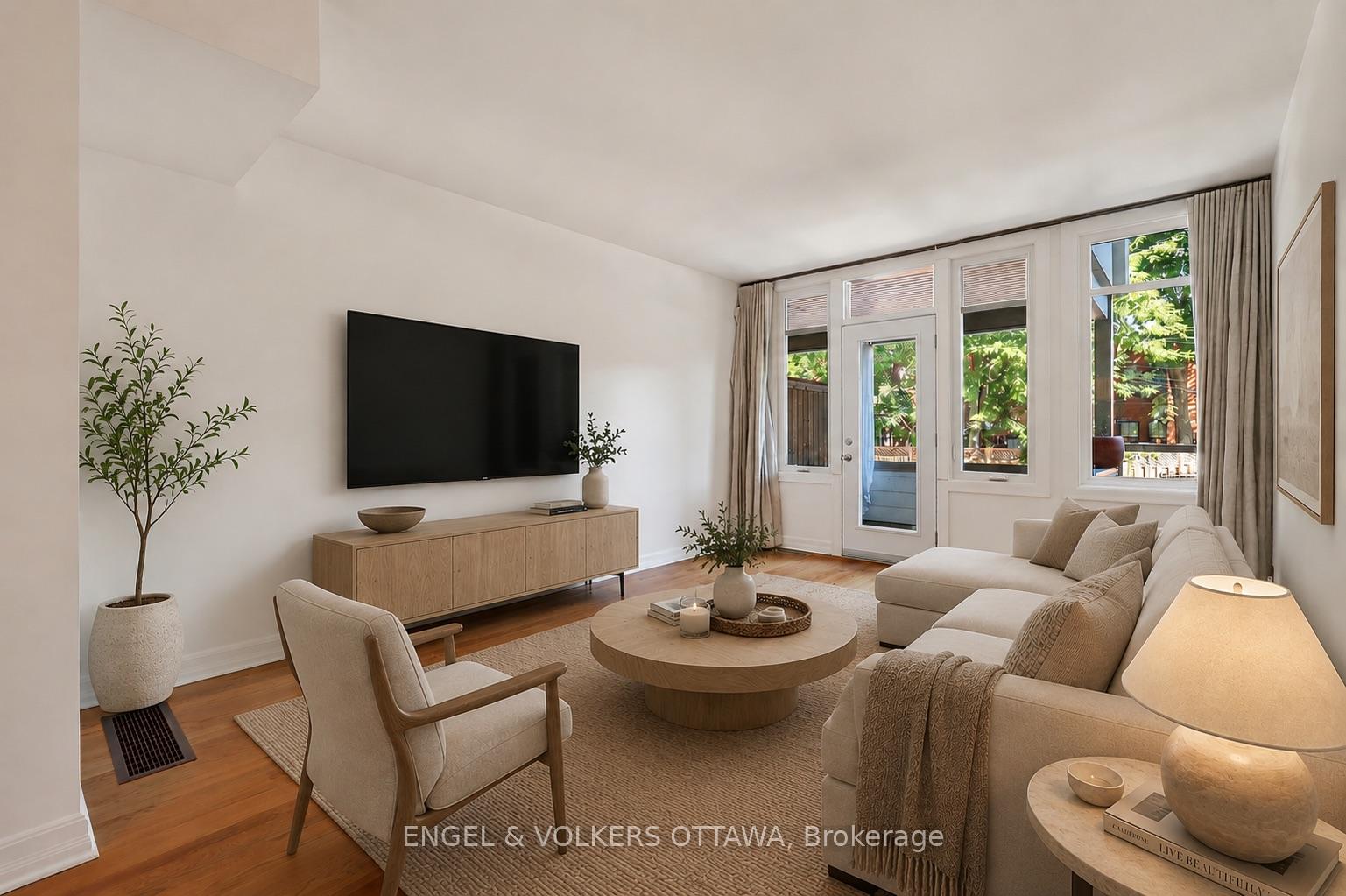 Photo 11 of 107 A Third Avenue, Ottawa, Glebe — HOMEH