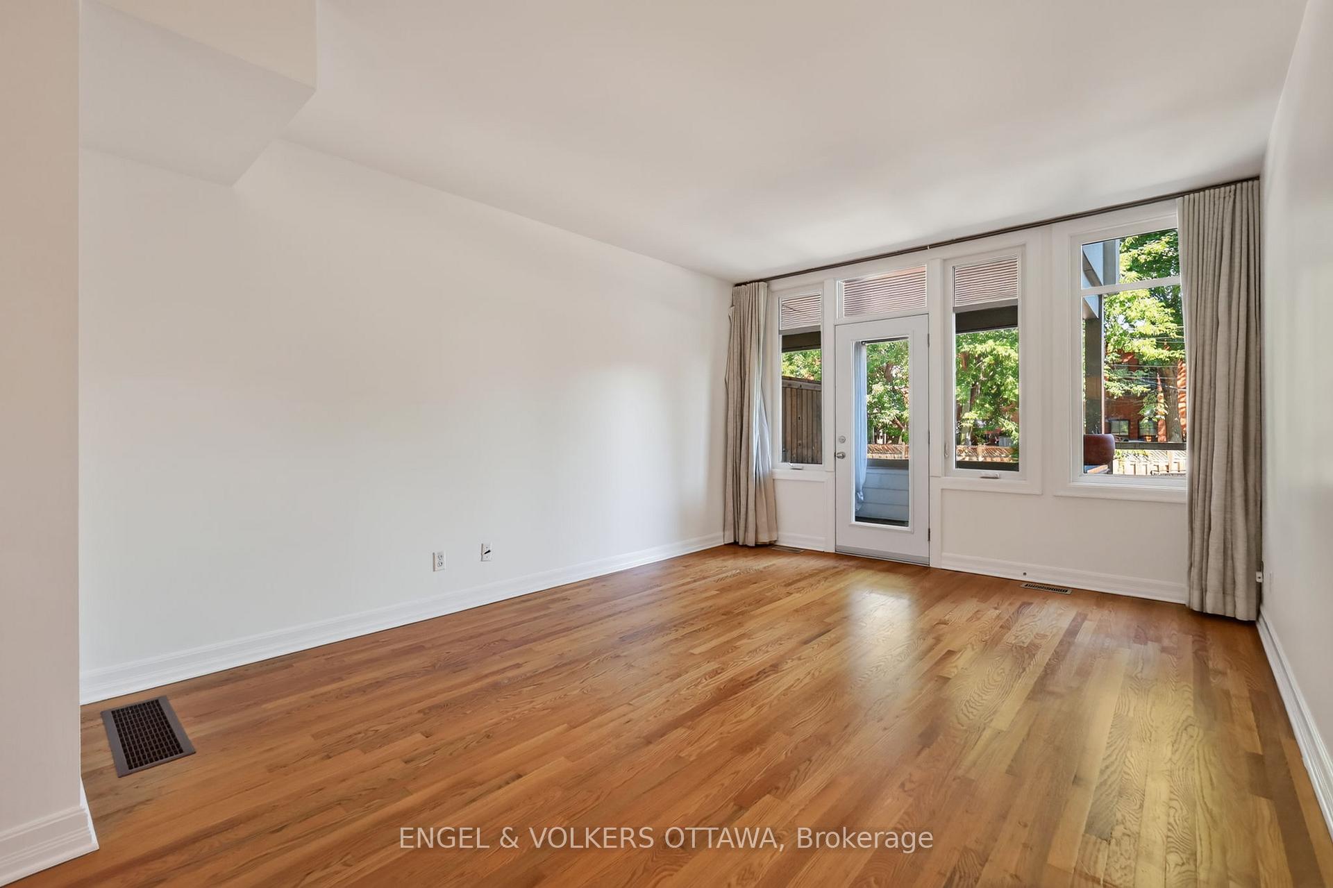 Photo 12 of 107 A Third Avenue, Ottawa, Glebe — HOMEH