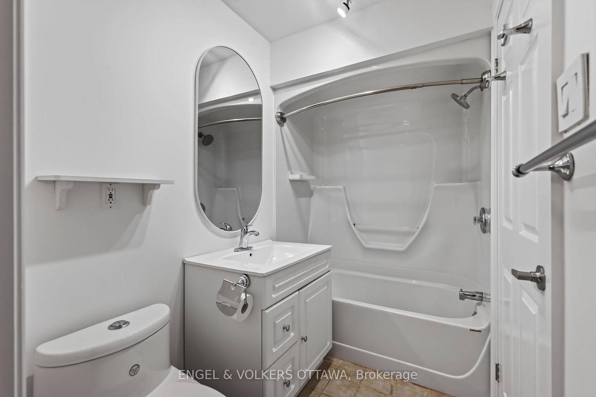Photo 26 of 107 A Third Avenue, Ottawa, Glebe — HOMEH